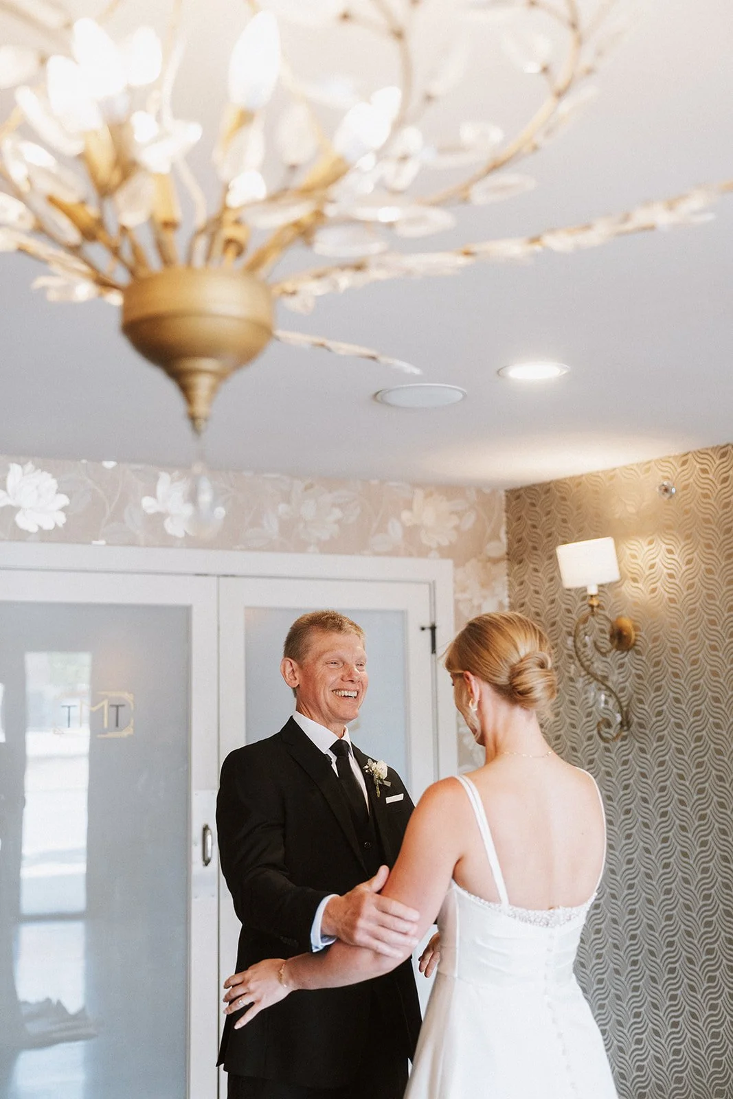 EB - Aventi Weddings - 184 - AC107203.jpg