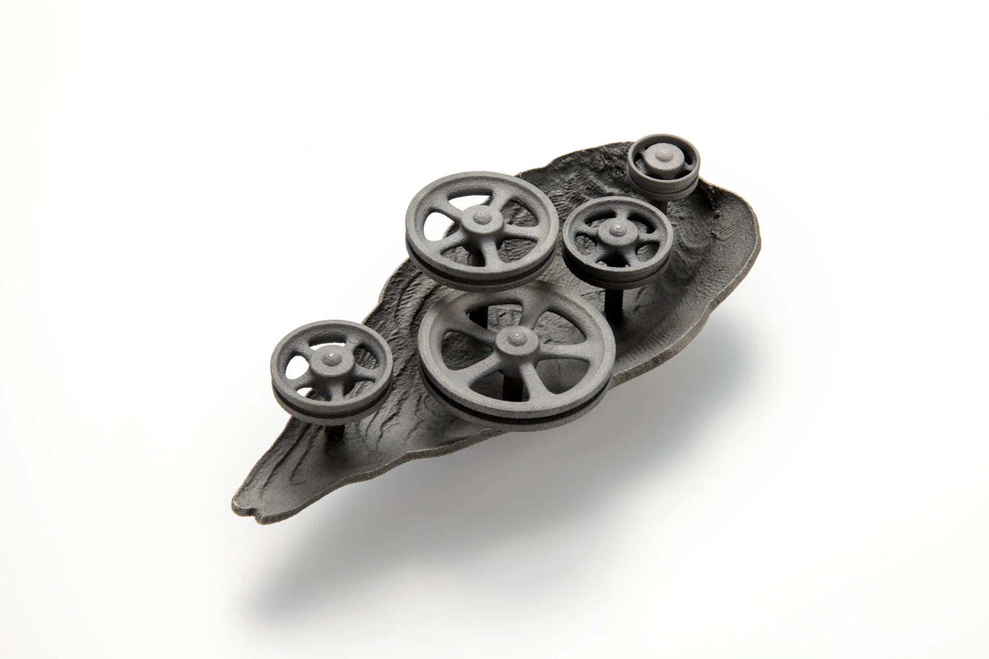 Brooch Da Vinci 2021 silver Height 15 cm.jpg