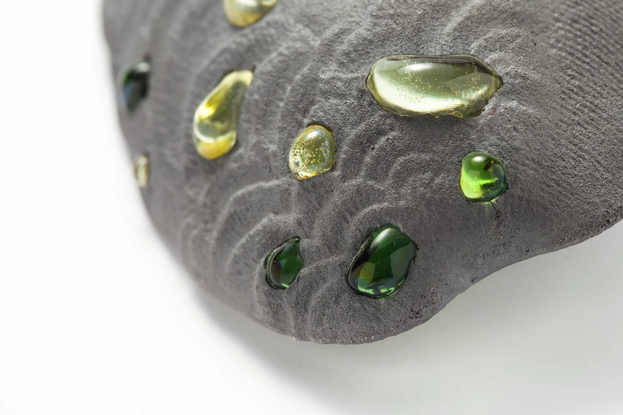 Brooch Green Drops detail 2021.jpg