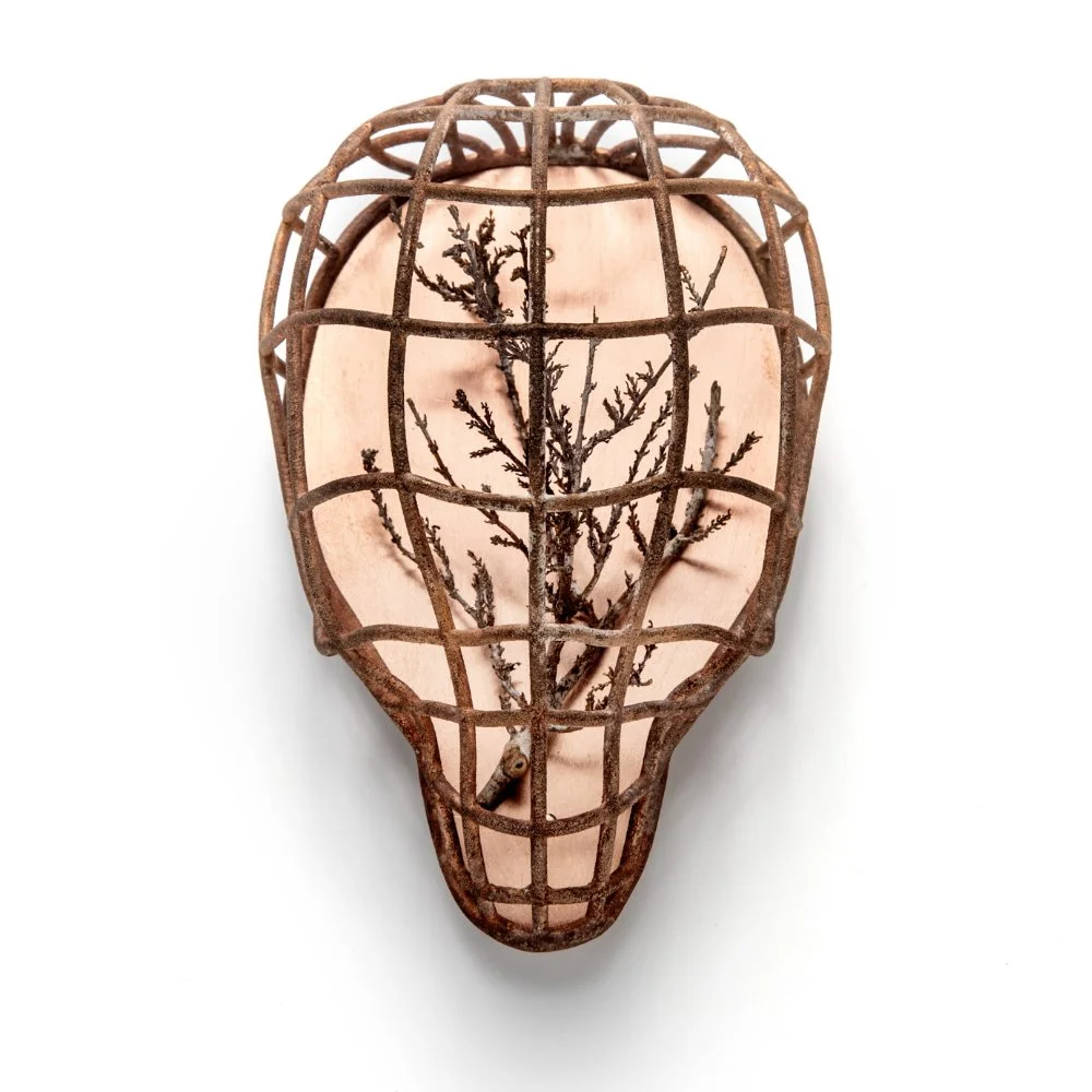 Evert-Nijland-jewellery-still-life-wall-object-relic-bronze.jpg