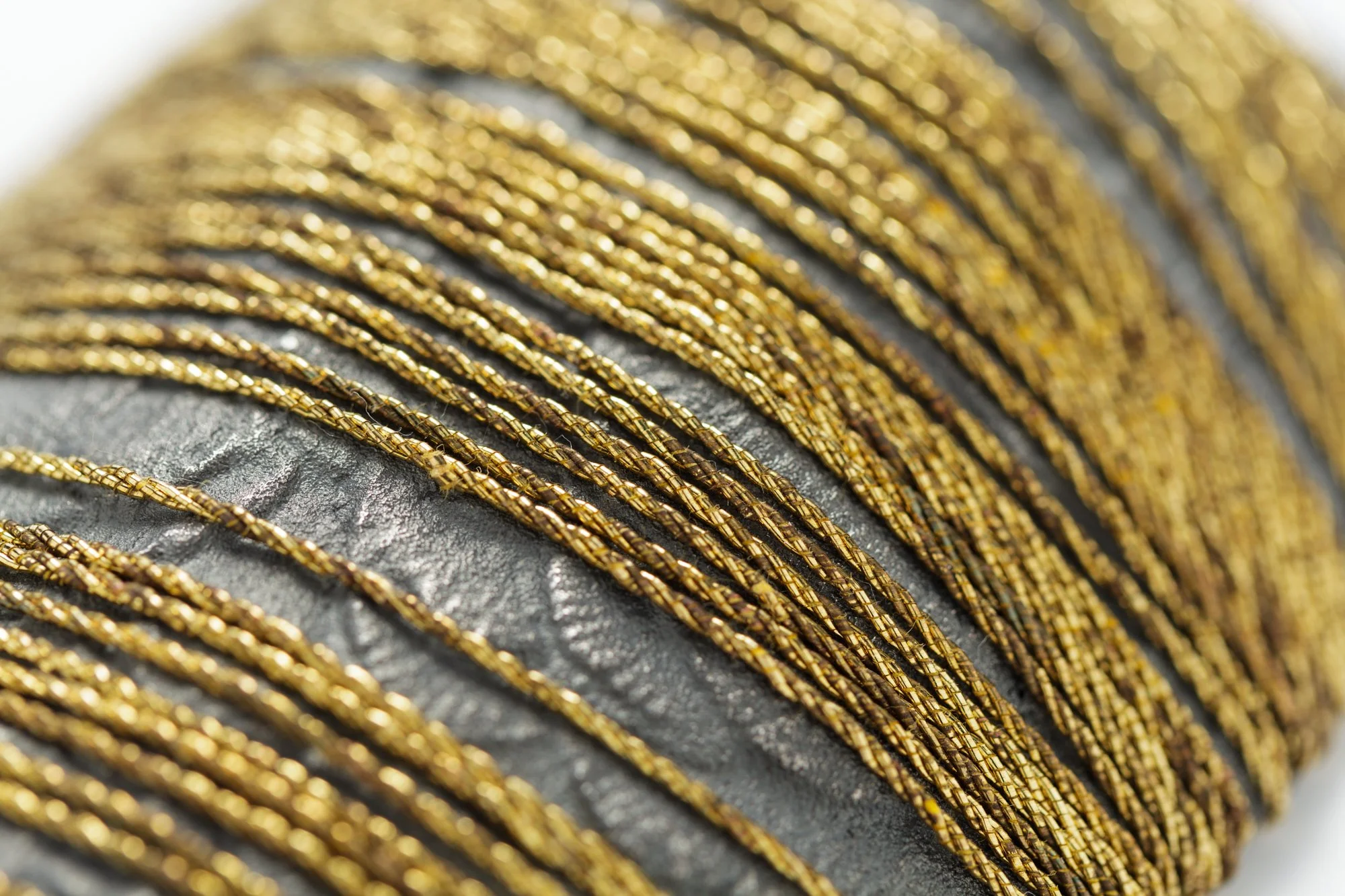 Pendant Aureola 2021 detail.jpg