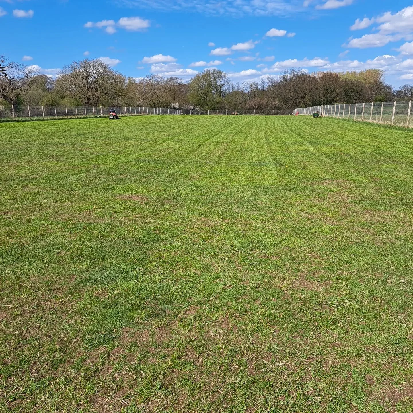 First mow today

#securedogfieldcheshire 
#happydogshappyowners 
#dogsrunfree
#ollertoncheshire 
#dogownerscheshire