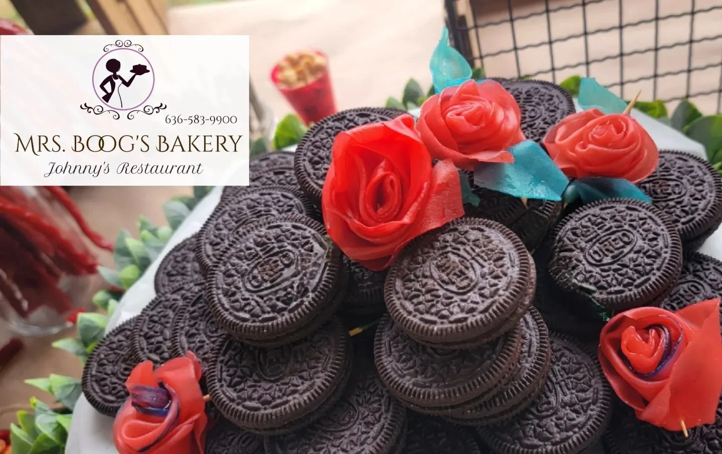 Fruit by the foot roses!

#getinmybelly #instafood #charcuterie #candy #candybarparty #sweettoothforever #foodporn #party #catering #instagood #stlbakery #desserts #designinspiration #foodie #foodstagram #style #goodvibes #igers #photooftheday #love 