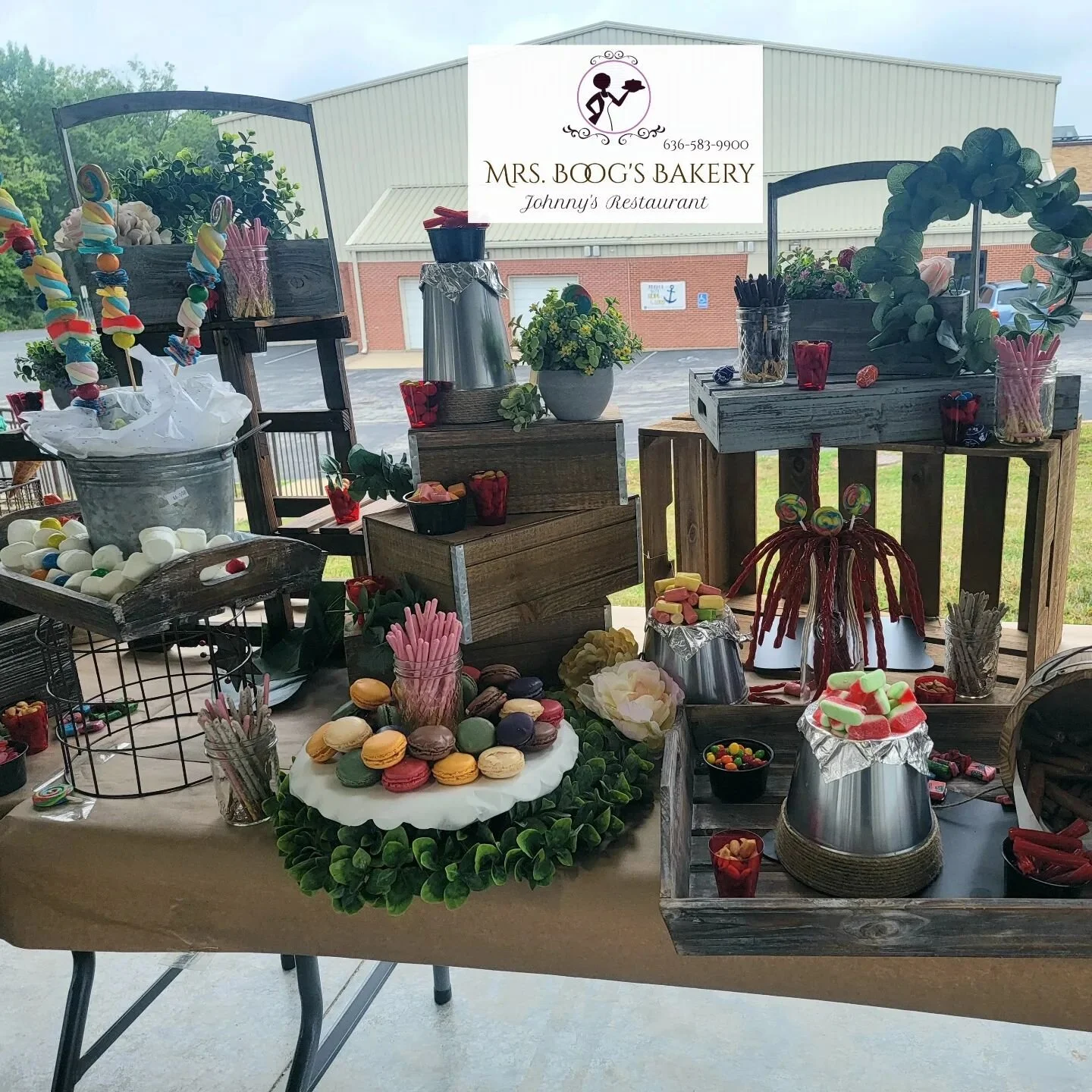 I loved designing this candy bar spread for a graduation party!!! It was so much fun thank you Aubrey for letting me part of your graduation celebration! 

#getinmybelly #instafood #charcuterie #candy #candybarparty #sweettoothforever #foodporn #part