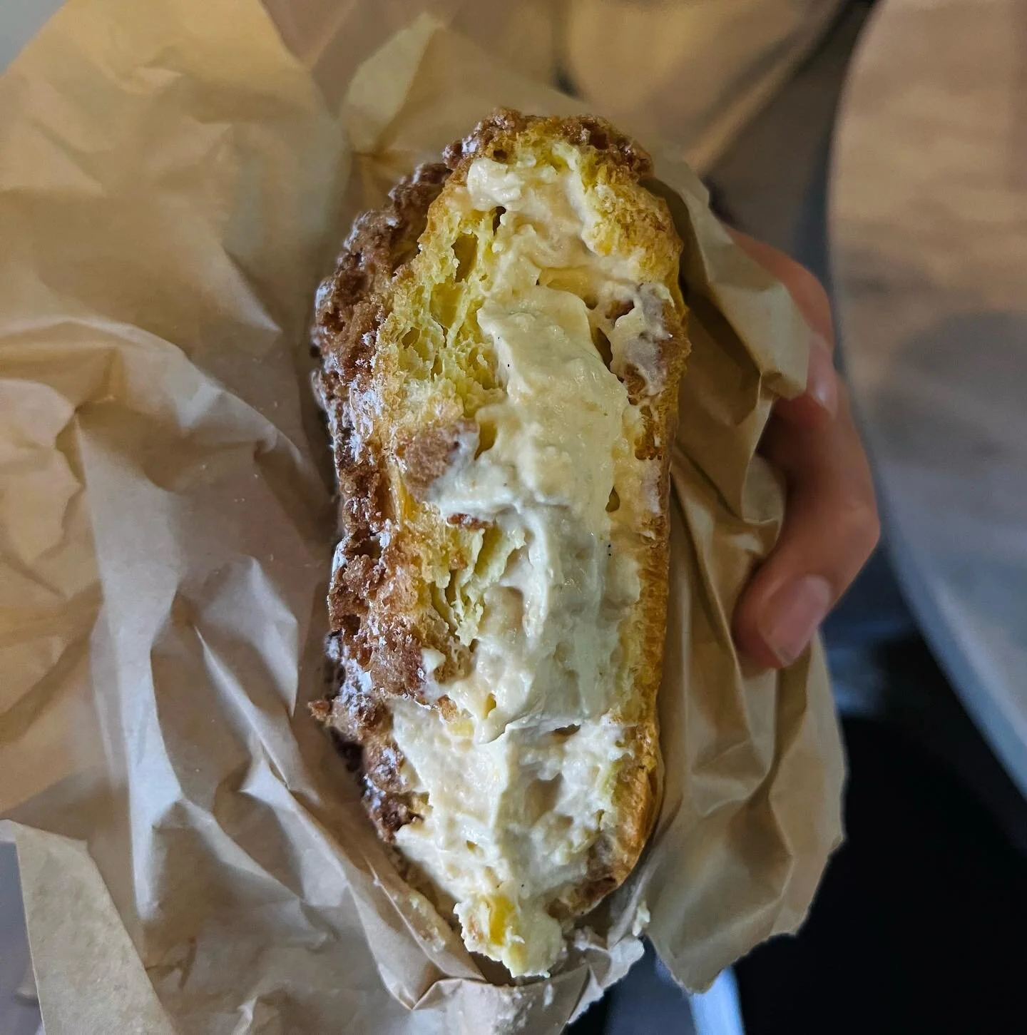 From a bit ago (silly me forgot to post)&hellip;BIPPLE AND SIP!!!!! all hail their cream puffs!!! I got their Earl grey cream puff and it was SO good (pic 1). @hannah.hailu got the Hot Chocolate cream puff which I got to also take a bite of 😍 (pic 2