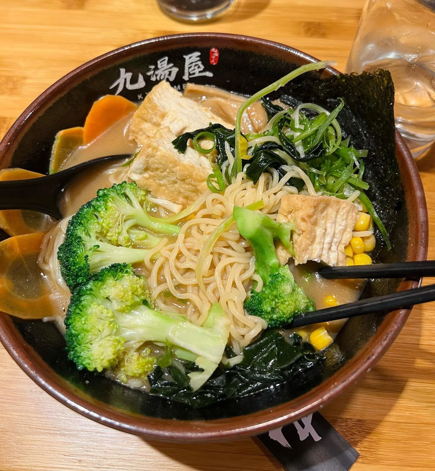 KYURAMEN from last week!! such wholesome amazing vibes with the class of 2025 pre championship meets!!! The ramen and sweet potato fries were amazing and it was so fun to get our whole swim grade together for a yummy meal! High recommend!
