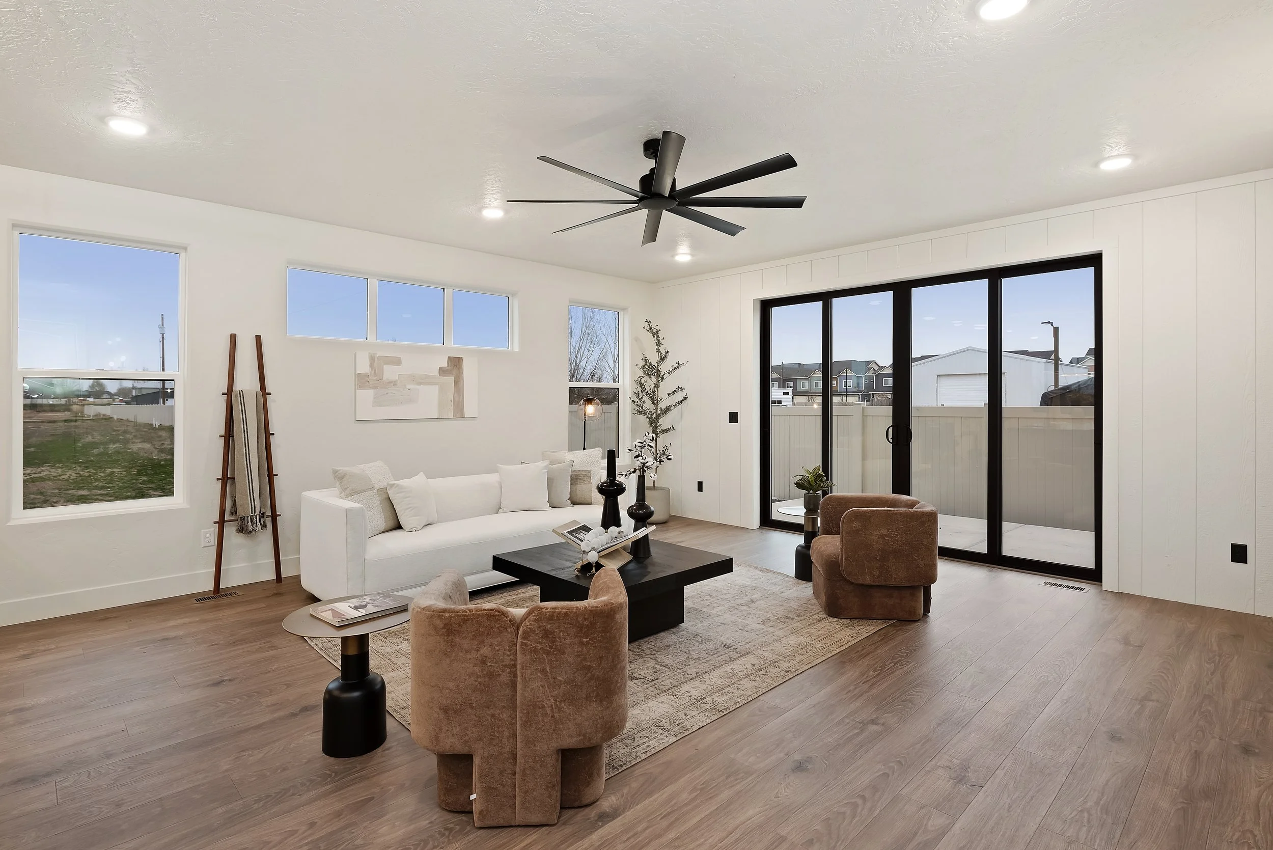 06-60 N Feather Reed Ave_004.jpg
