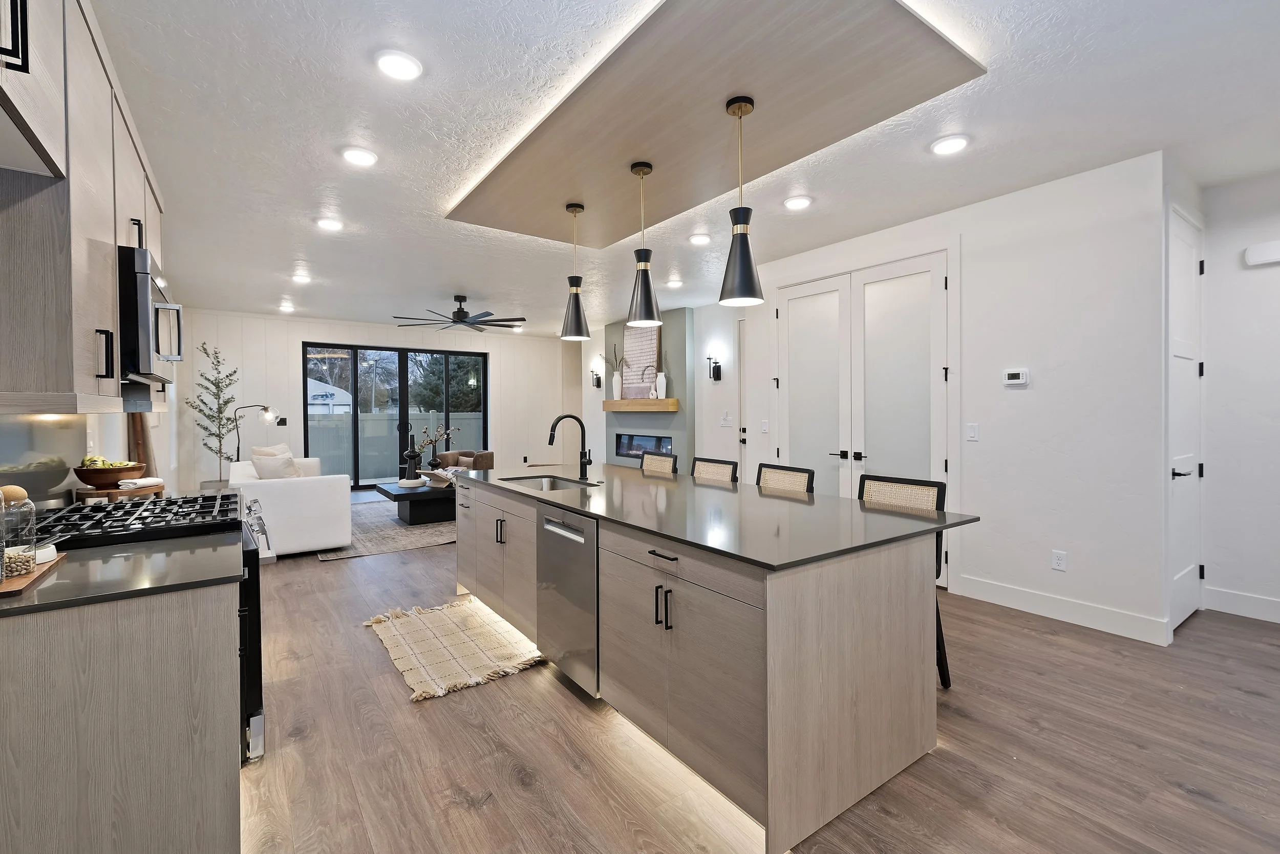 18-60 N Feather Reed Ave_012.jpg