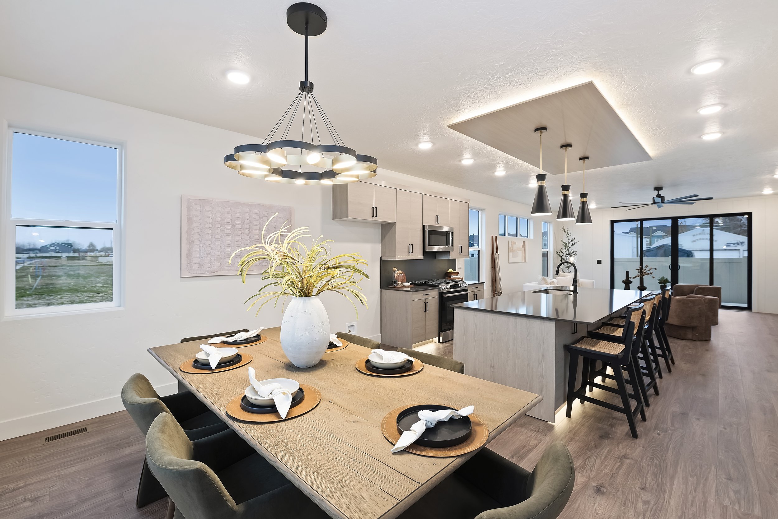 12-60 N Feather Reed Ave_001.jpg