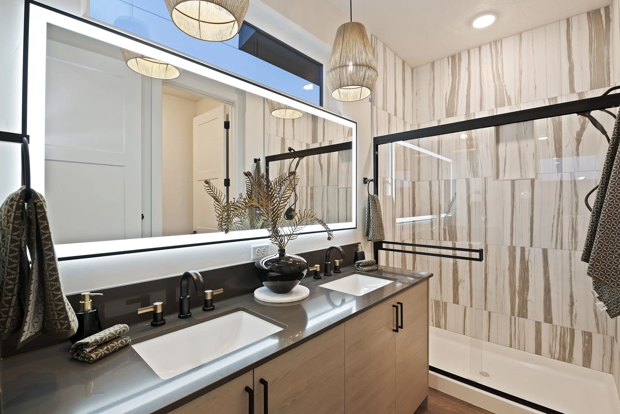 26-60 N Feather Reed Ave_022.jpg