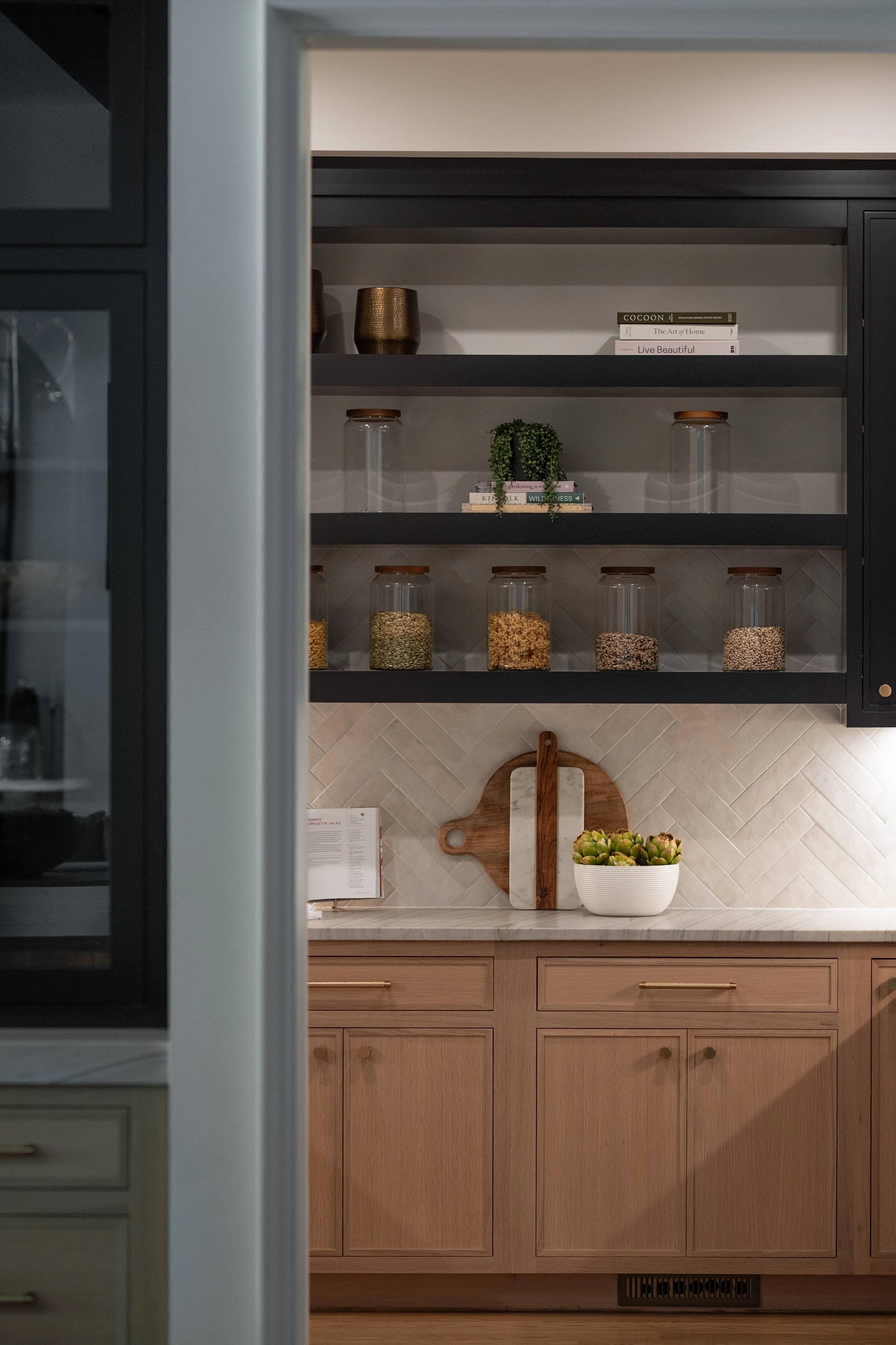 IBI2 625 Wisteria Vines 2025-049.jpg