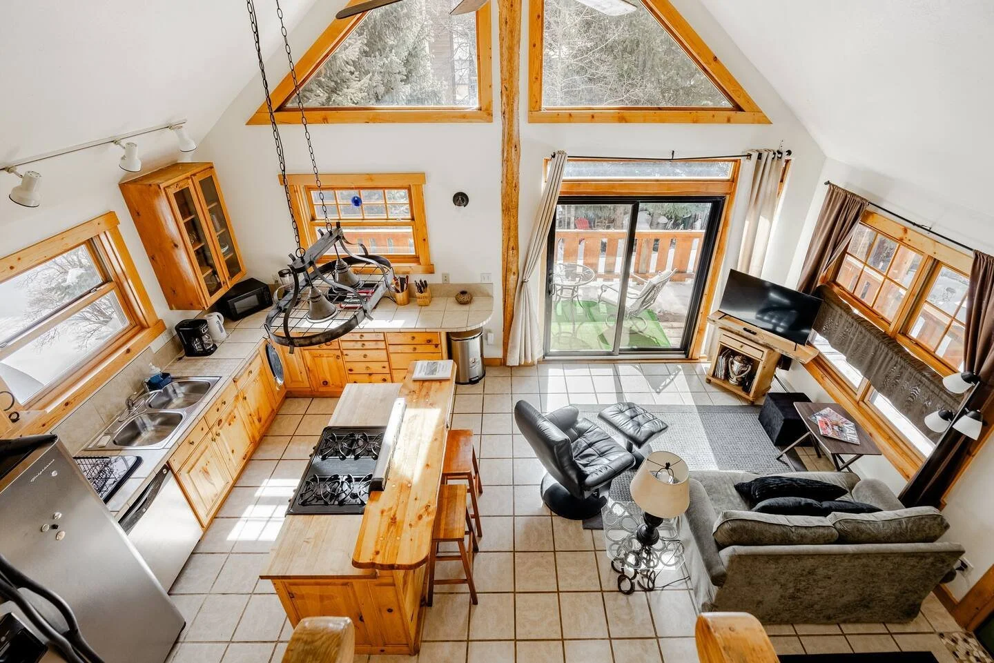 ezgif.com-webp-to-jpg-converter (1).jpg