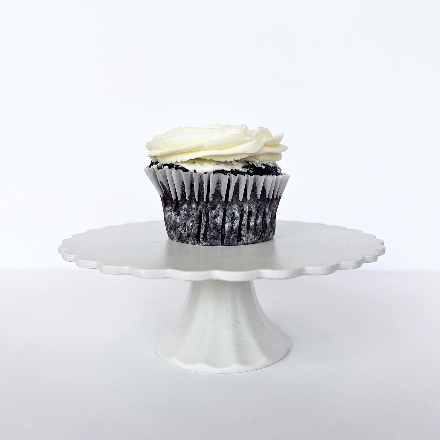 choc_buttercream_cupcake1.jpg