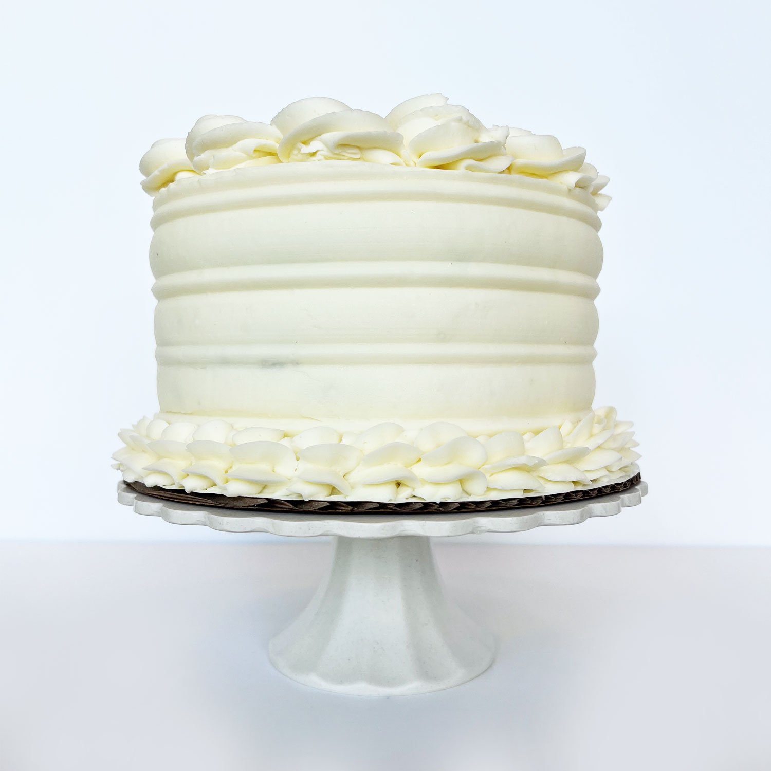 buttercream_cake.jpg