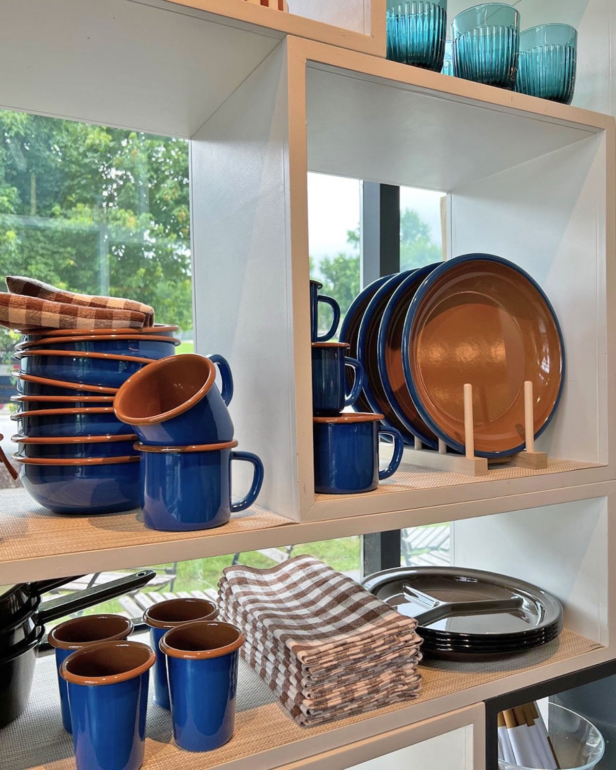 ☆ NEW ☆
Enamelware from @crowcanyonhome at Star - Great for camping or vacation home dishware - We love the blue &amp; brown color combo!