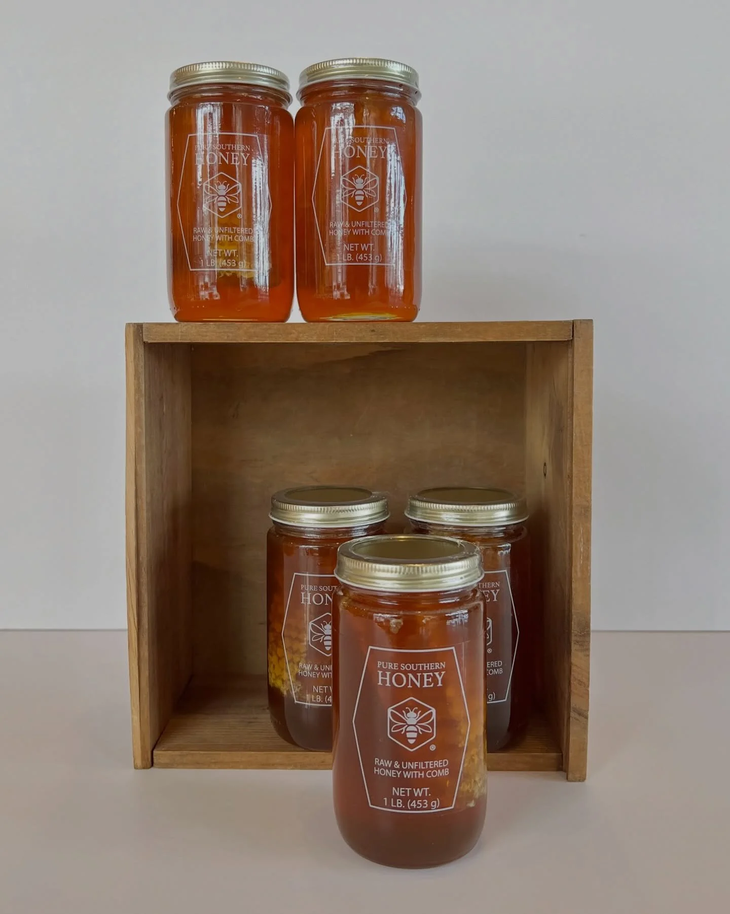 Hot tea, lemon and a big spoonful of raw &amp; unfiltered honey from @puresouthernhoney is just what the season calls for&hellip; 

Find it in the pantry at Star Provisions!