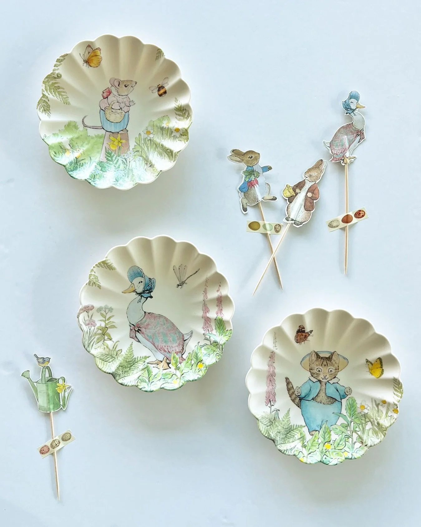 Spring goodies are arriving to the market - including these Peter Rabbit theme plates &amp; cups! 🐰