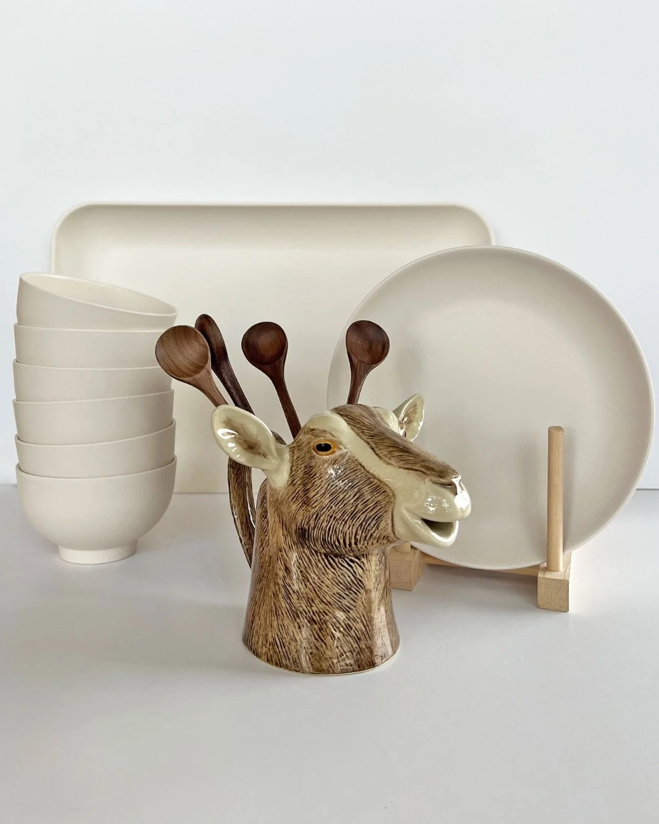 A great looking and safe alternative to plastics - our @ekobo_official dish ware is made from bamboo fibers and is FDA certified, BPA, PVC, Phthalate and Latex free!