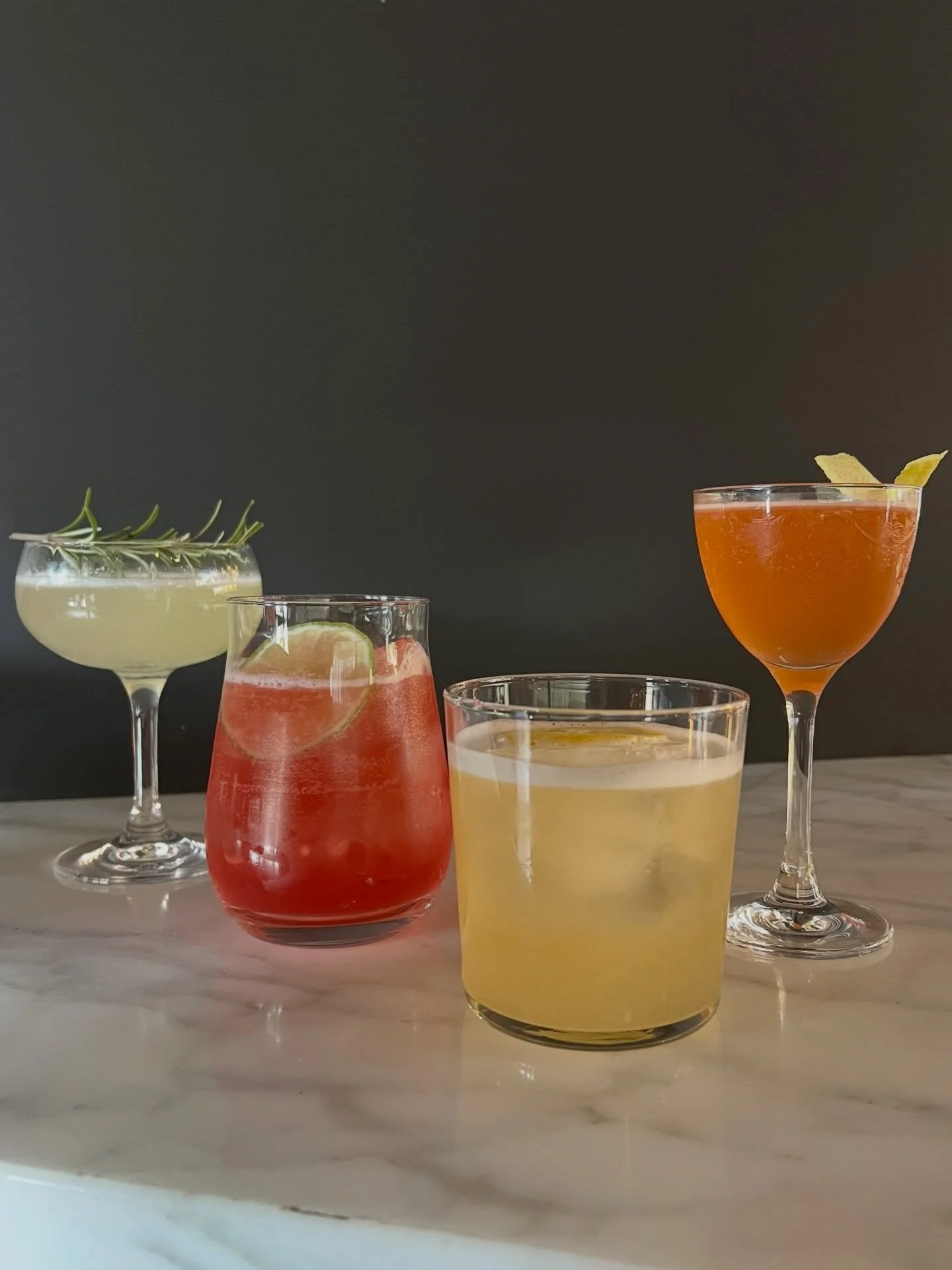 Come and join us for a drink at Bacchanalia 🍸
Both traditional spirits and zero - proof cocktails can be found in our beverage program.