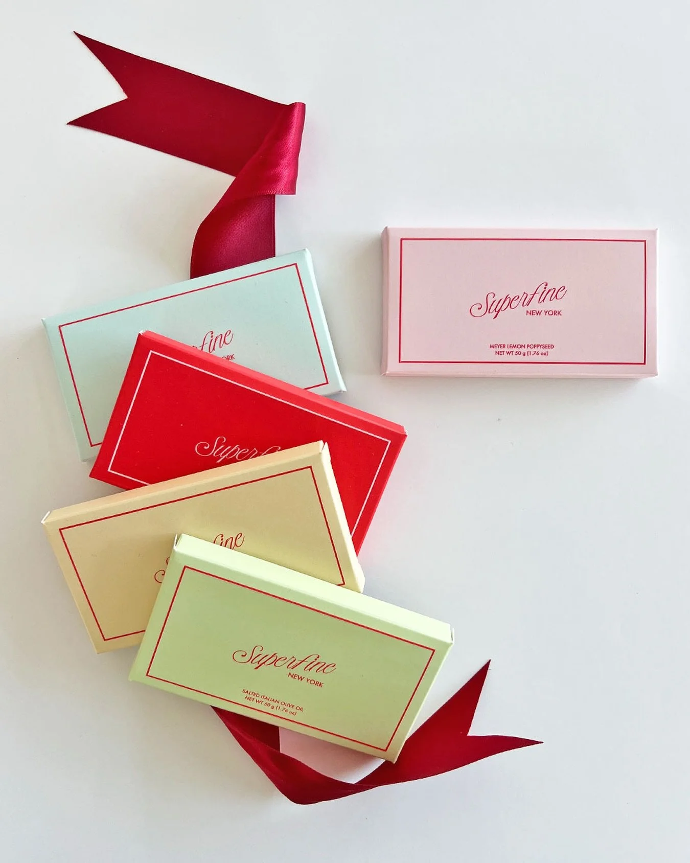 A delivery of chocolates from @superfinenewyork brings flavors like &lsquo;Cherry Chunky&rsquo;, &lsquo;Bar Snacks&rsquo; and &lsquo;Satsuma Mandarin Creamsicle&rsquo; - and how pretty are they all bundled up as a gift! ❣️