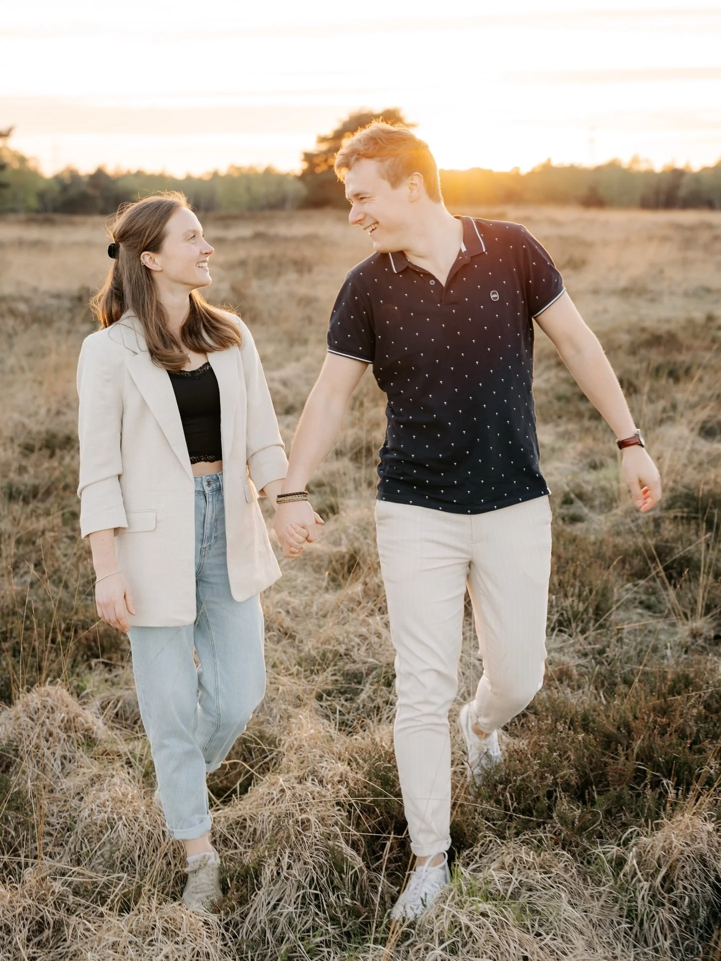 Daan &amp; Lineke, Tijdens hun loveshoot op de Veluwe bij Arnhem  #loveshootarnhem 
#trouwenarnhem 
#bruidsfotograafarnhem 
#koppelshoot 
#trouwfotografiearnhem