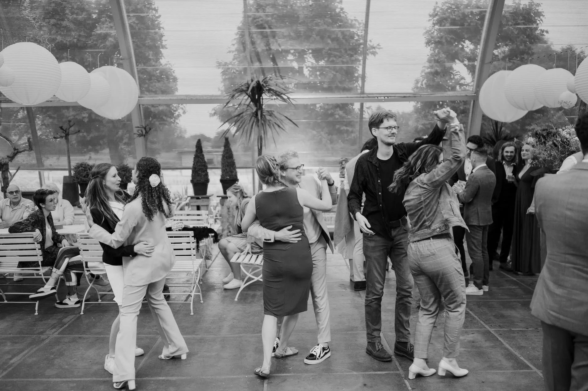 Feest, trouwlocatie Appeltern, Trouwfotograaf Pascal Maurice fotografie is gevestigd in Nijmegen Gelderland. Trouwlocatie Appeltern.