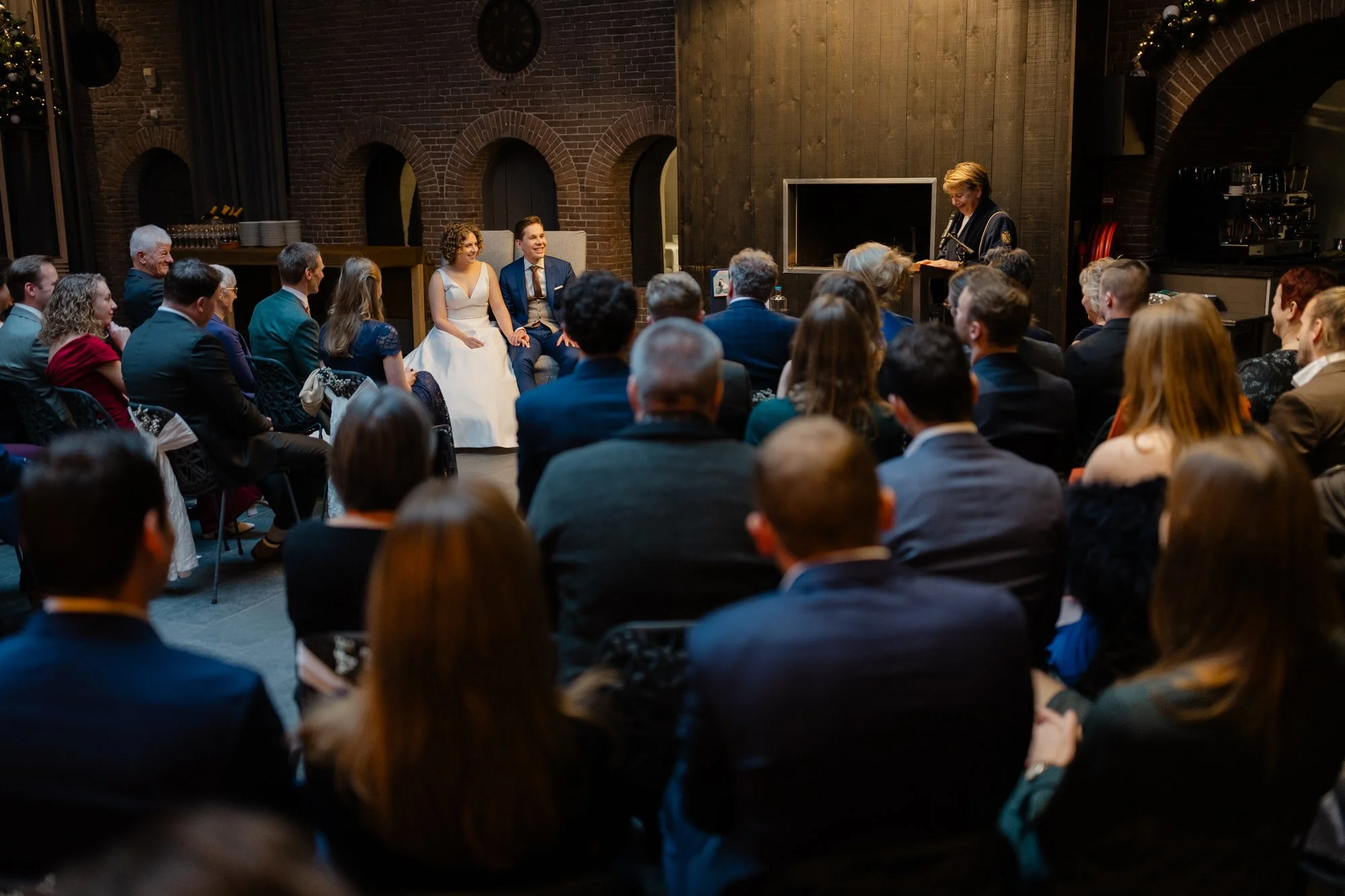 Intieme winterse trouwceremonie bij Fort Lent met Maarten en Corien