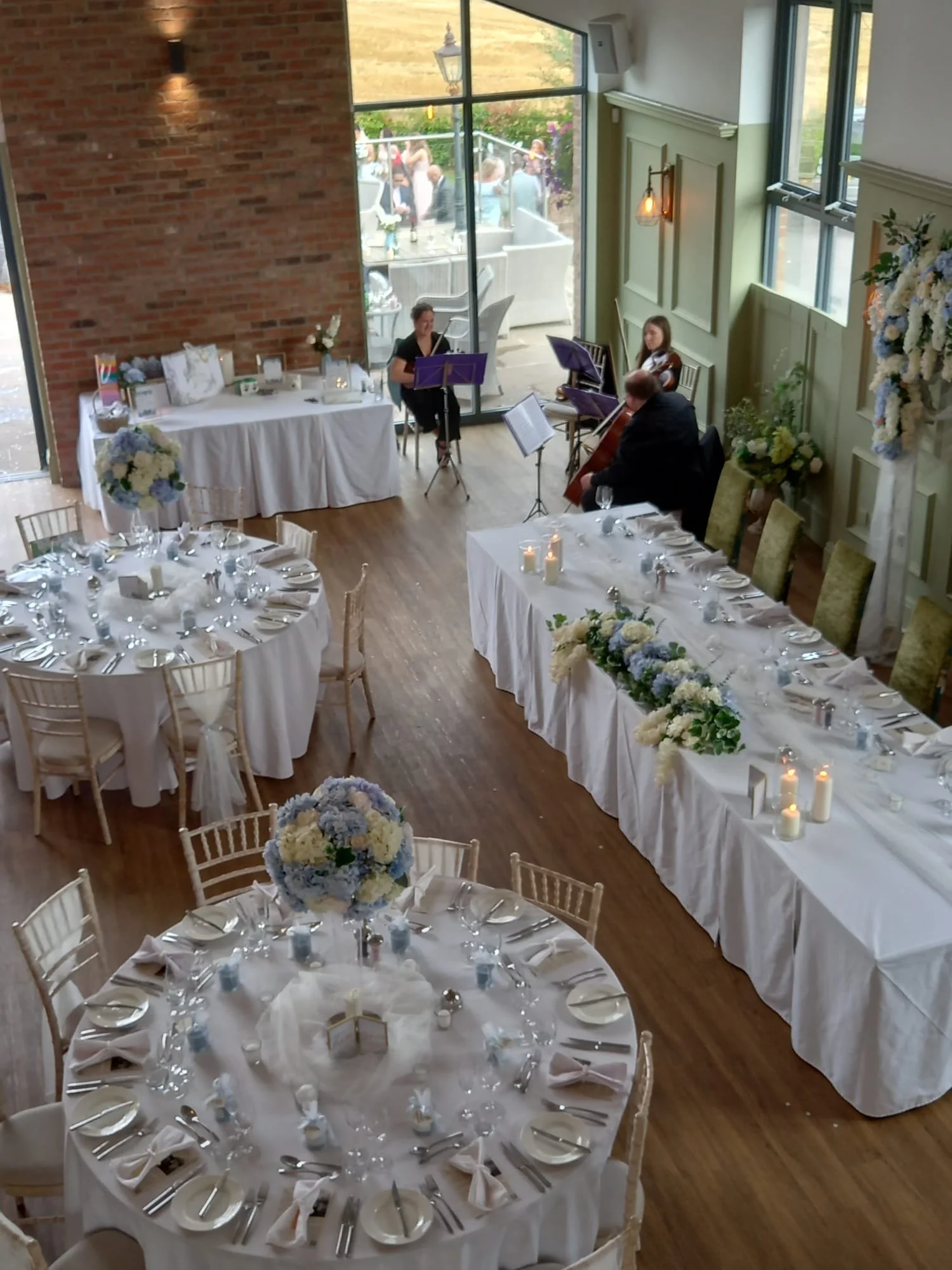the-manor-rooms-wedding-string-quartet.jpg