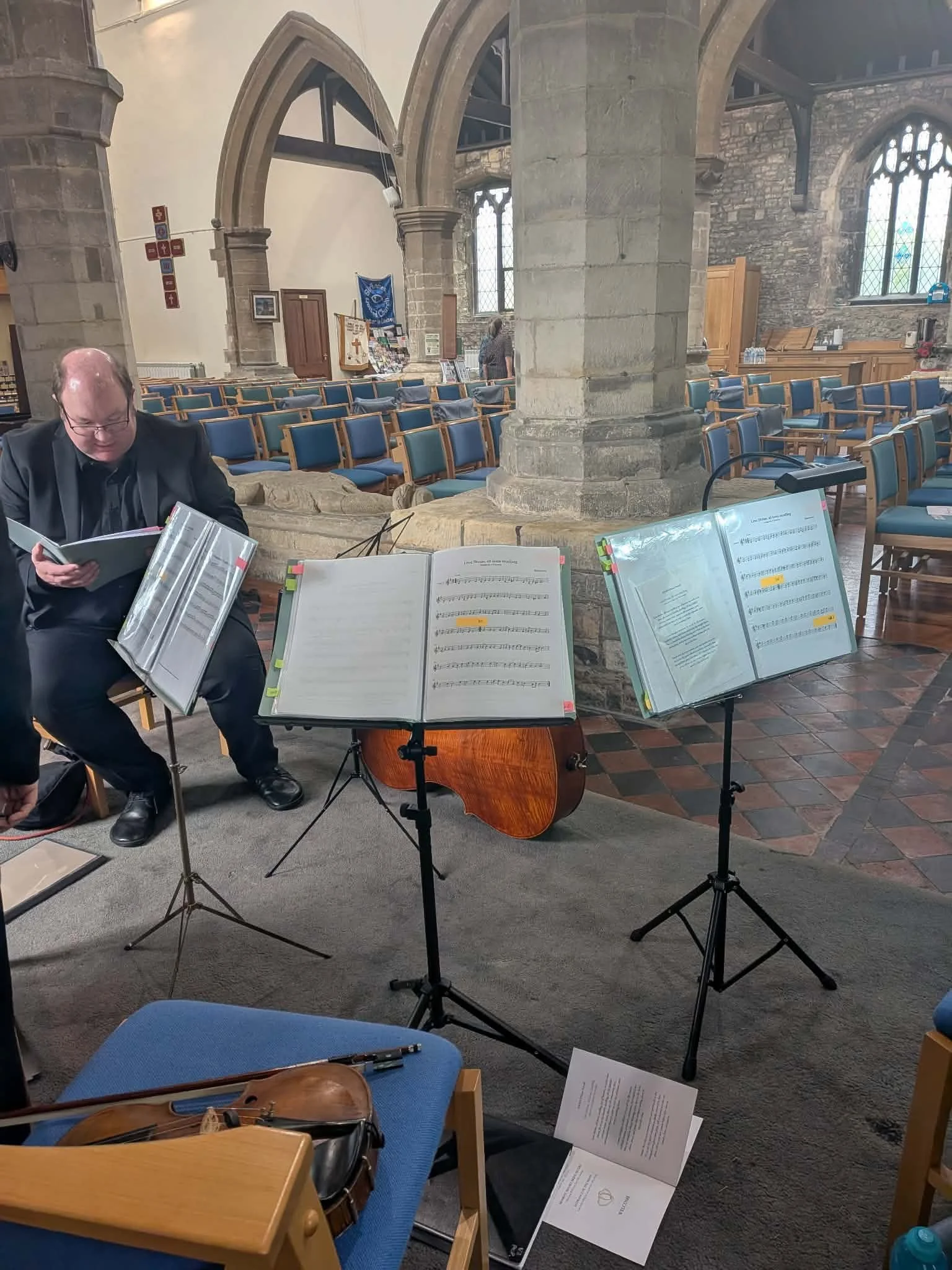 the-fern-quartet-preparing-for-wedding-ceremony-st-andrews-church-kirton-in-lindsey.jpg