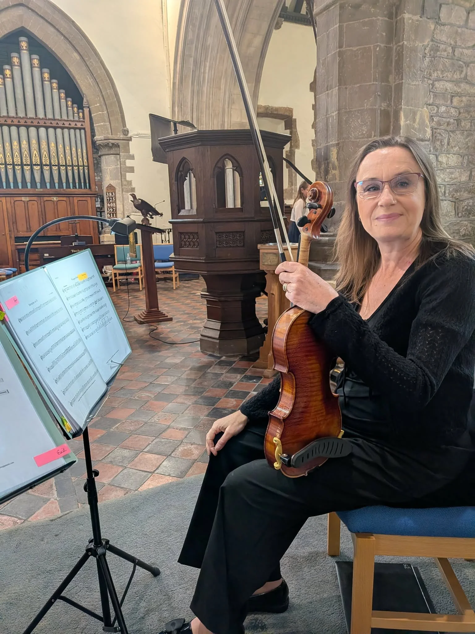 violinist-the-fern-quartet-wedding-music-st-andrews-church-kirton-in-lindsey.jpg