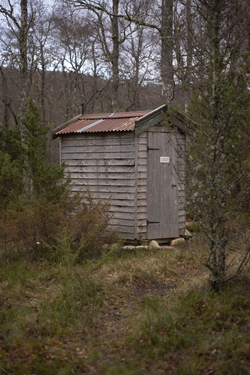 Shepherds hut loo.jpg
