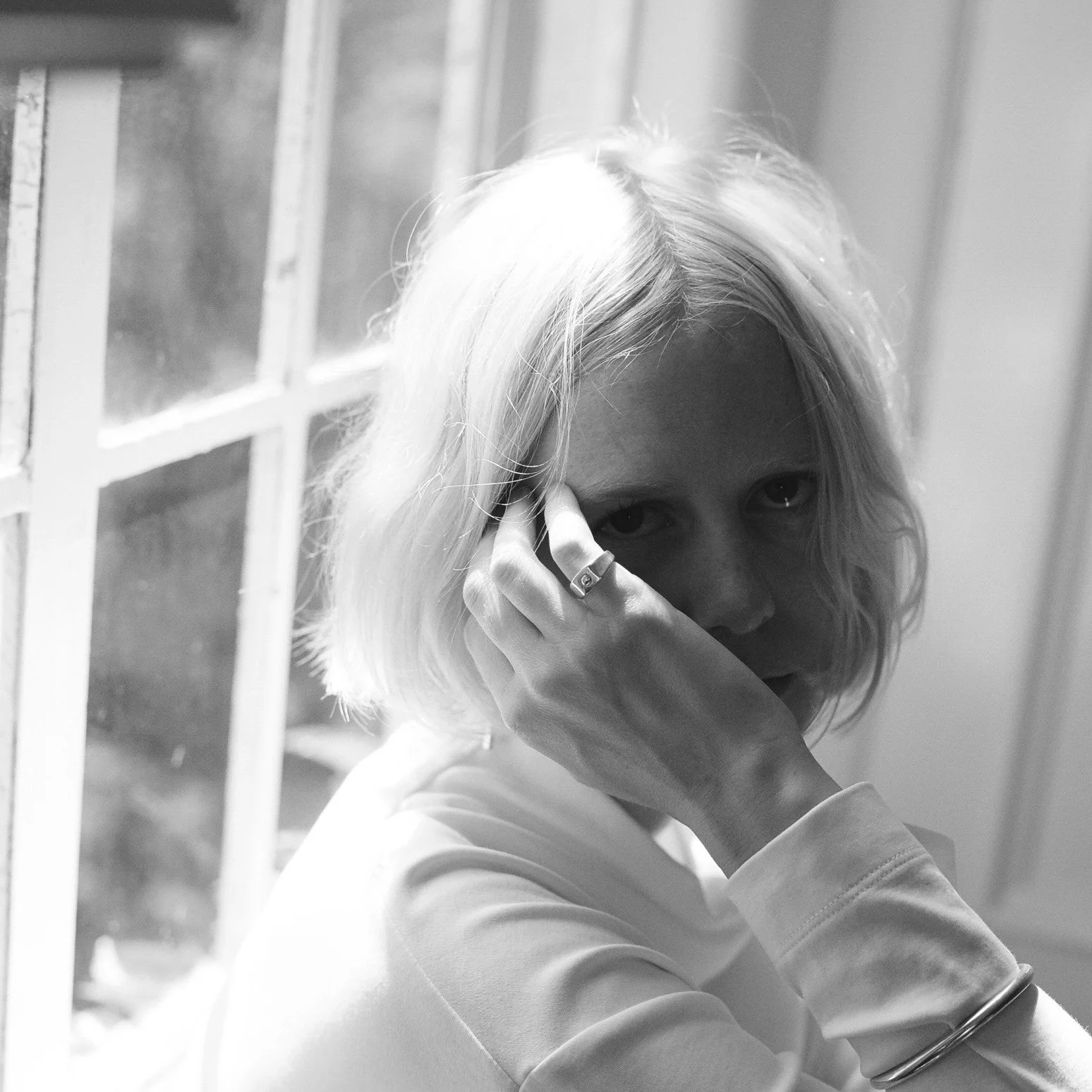 Dot-Signet-Ring-02 2.jpg