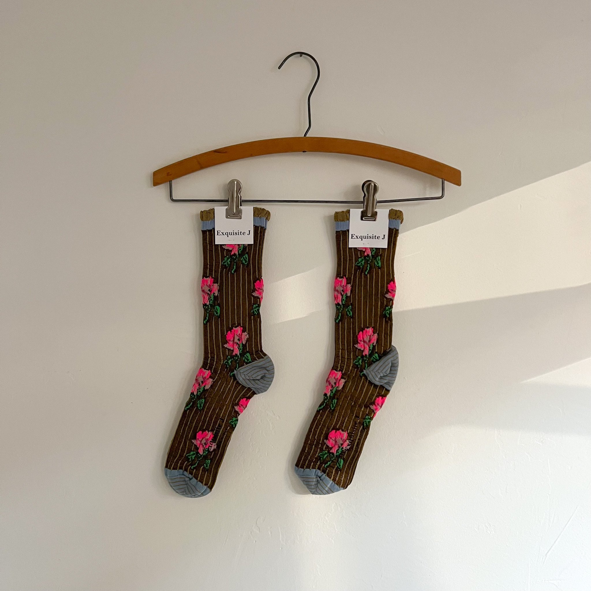 Exquisite J Socks