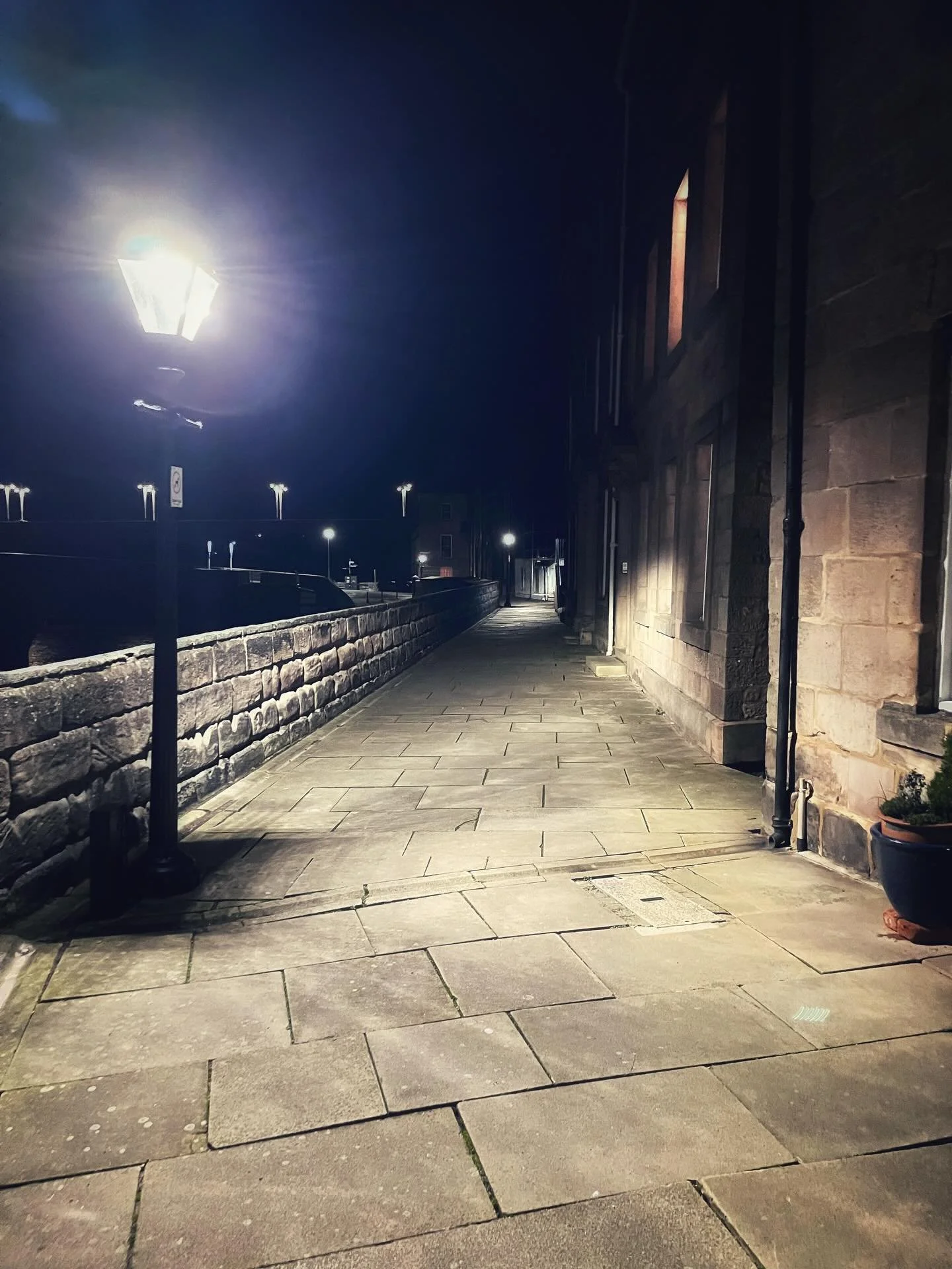 📍Berwick Quayside

Liminal vibes on a deserted, bitingly cold, just a little bit too dark quayside last night.  Somewhere between England and Scotland, the river and the sea &amp; autumn and winter.  I didn&rsquo;t linger too long&hellip;

#berwick 