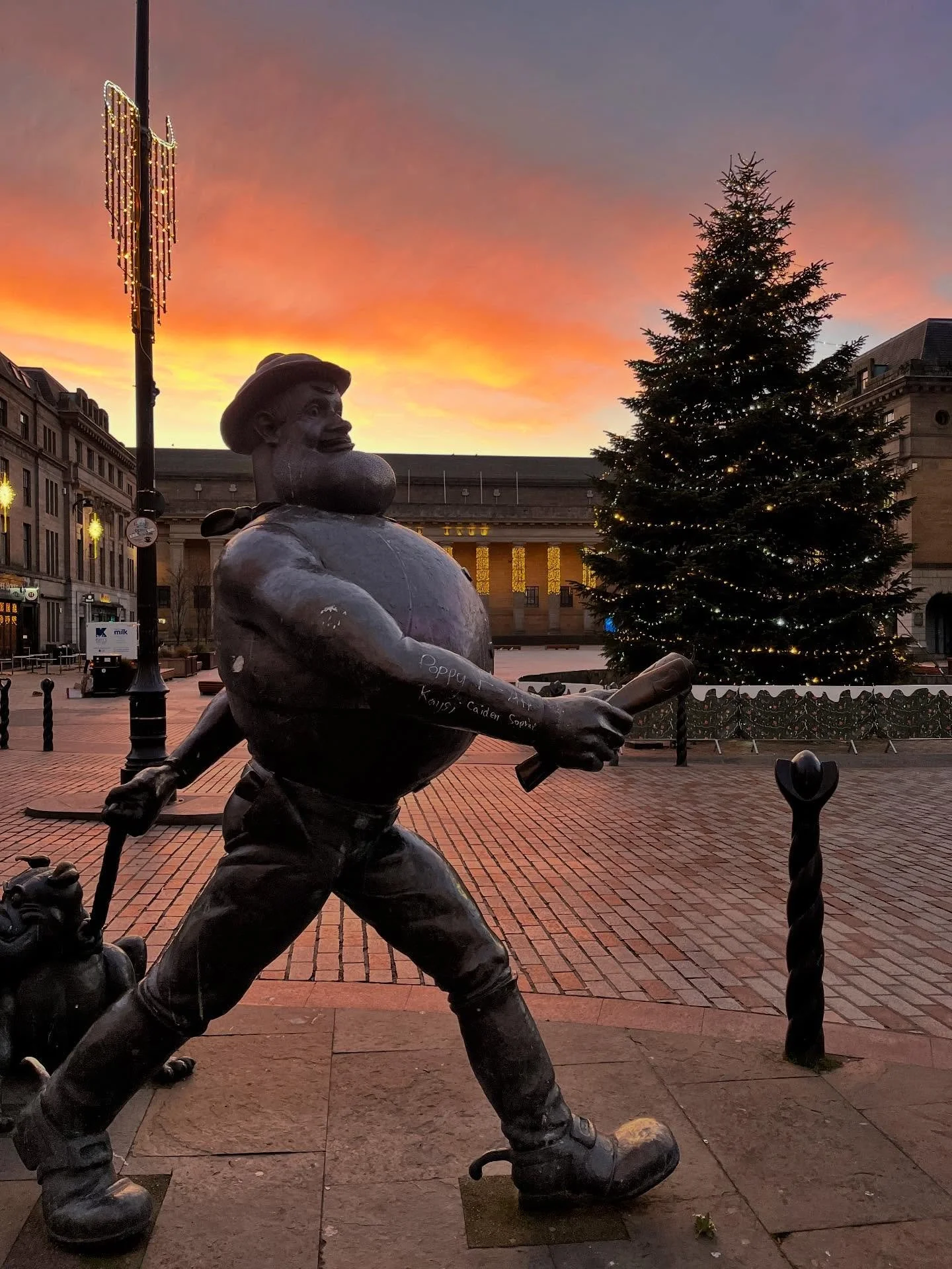 18 hours in Dundee&hellip;

Visited the home of jute, jam and journalism for the launch of Gallivant, new weekly long form journalism from @scots_magazine which does what it says on the tin - gallivants around Scotland.  Lots of fun, thanks for havin