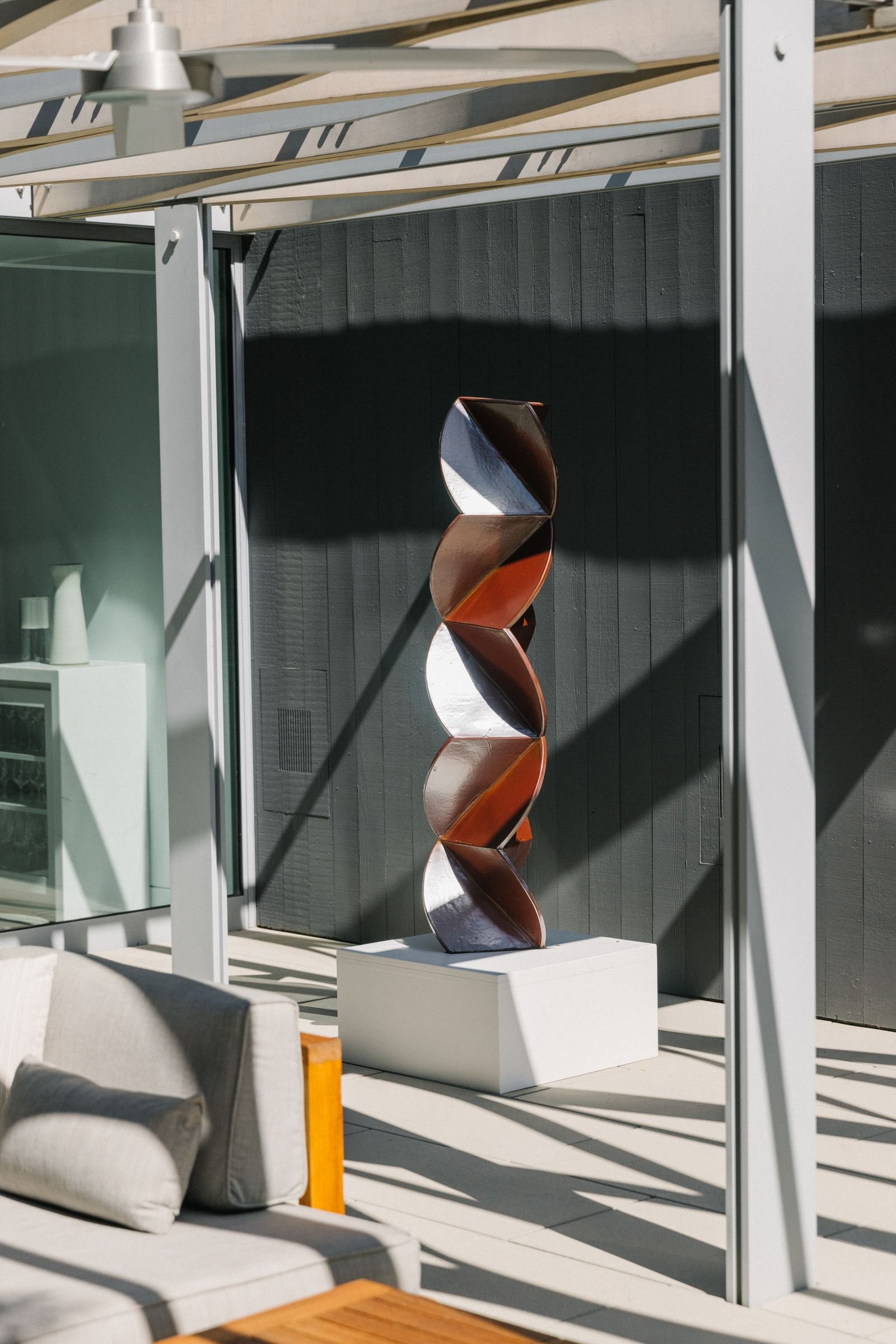 art-05-1600.jpg