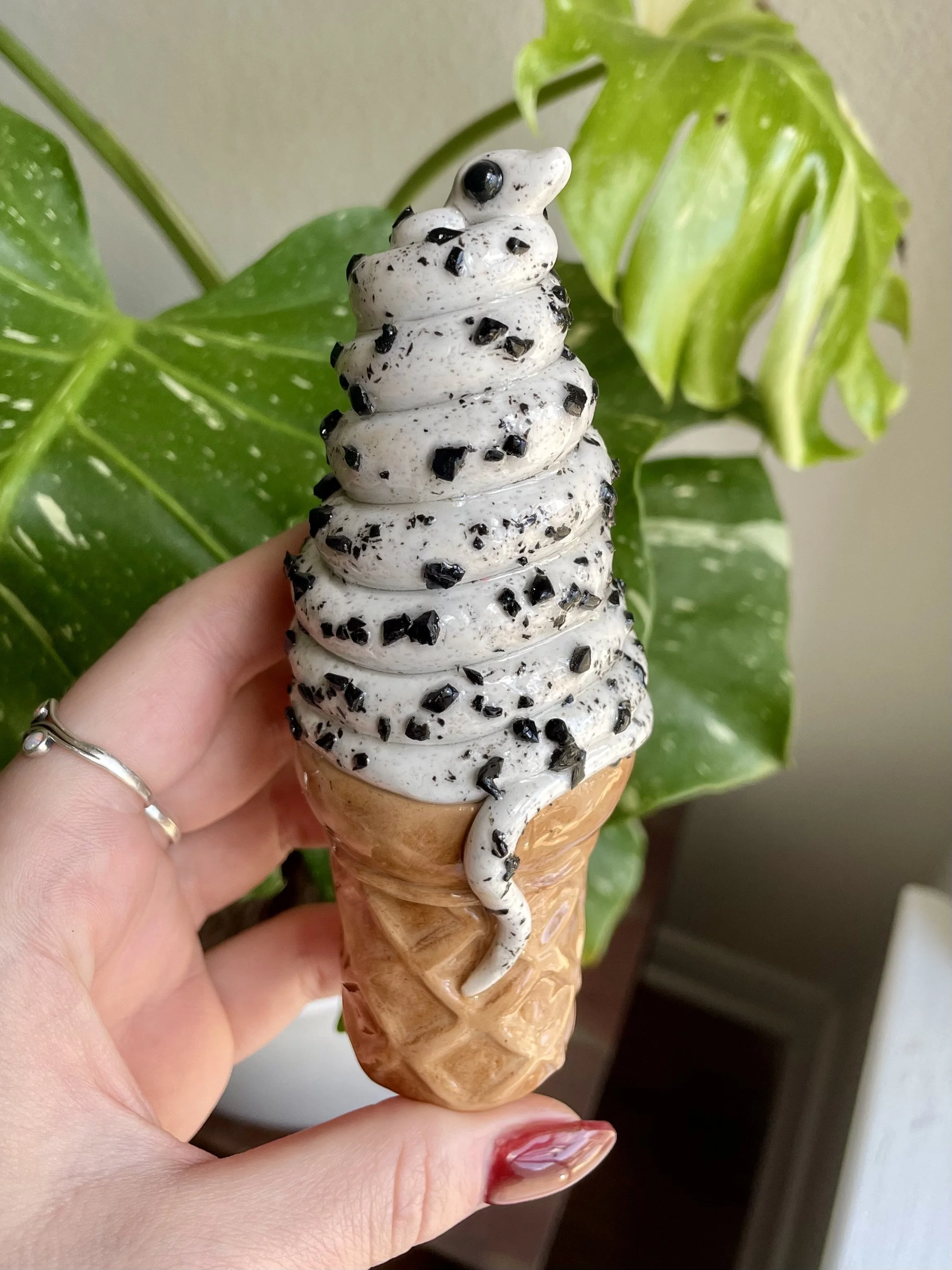 Cookies and Cream - Icecream Cone Snake - Sculpture