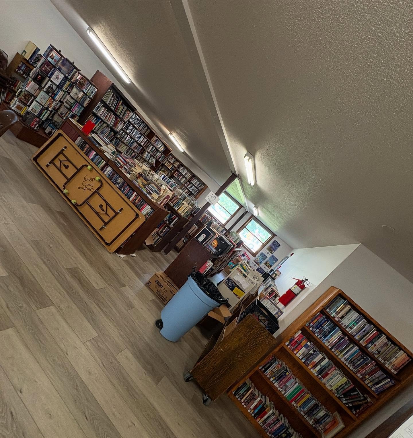 ~Mellow Monday~

Getting ready for the annual Summer Celebration book sale!

Stop by Friday the 27, 9-5 and/or Saturday the 28, 10-2 and #checkout the new flooring in the McLeish Room as well as all of the new-to-us books for sale. As always, $1/bag.