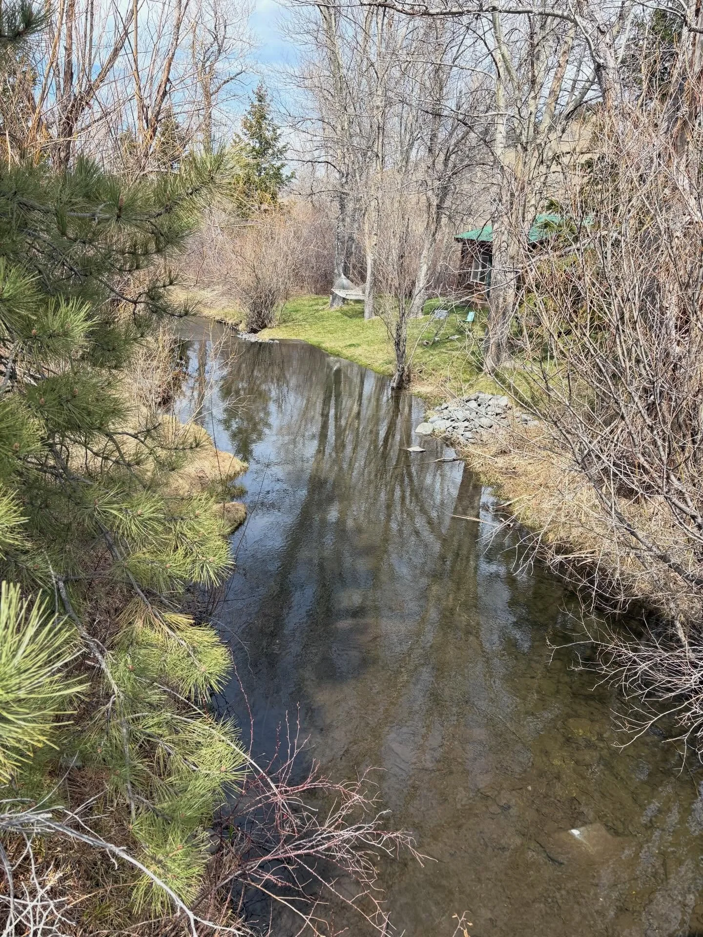 Mountain getaway 
Saturday shenanigans 
Winter has melted

#nationalpoetrymonth #haiku #haikuaday #fortbentonlibrary #fortbentonmontana