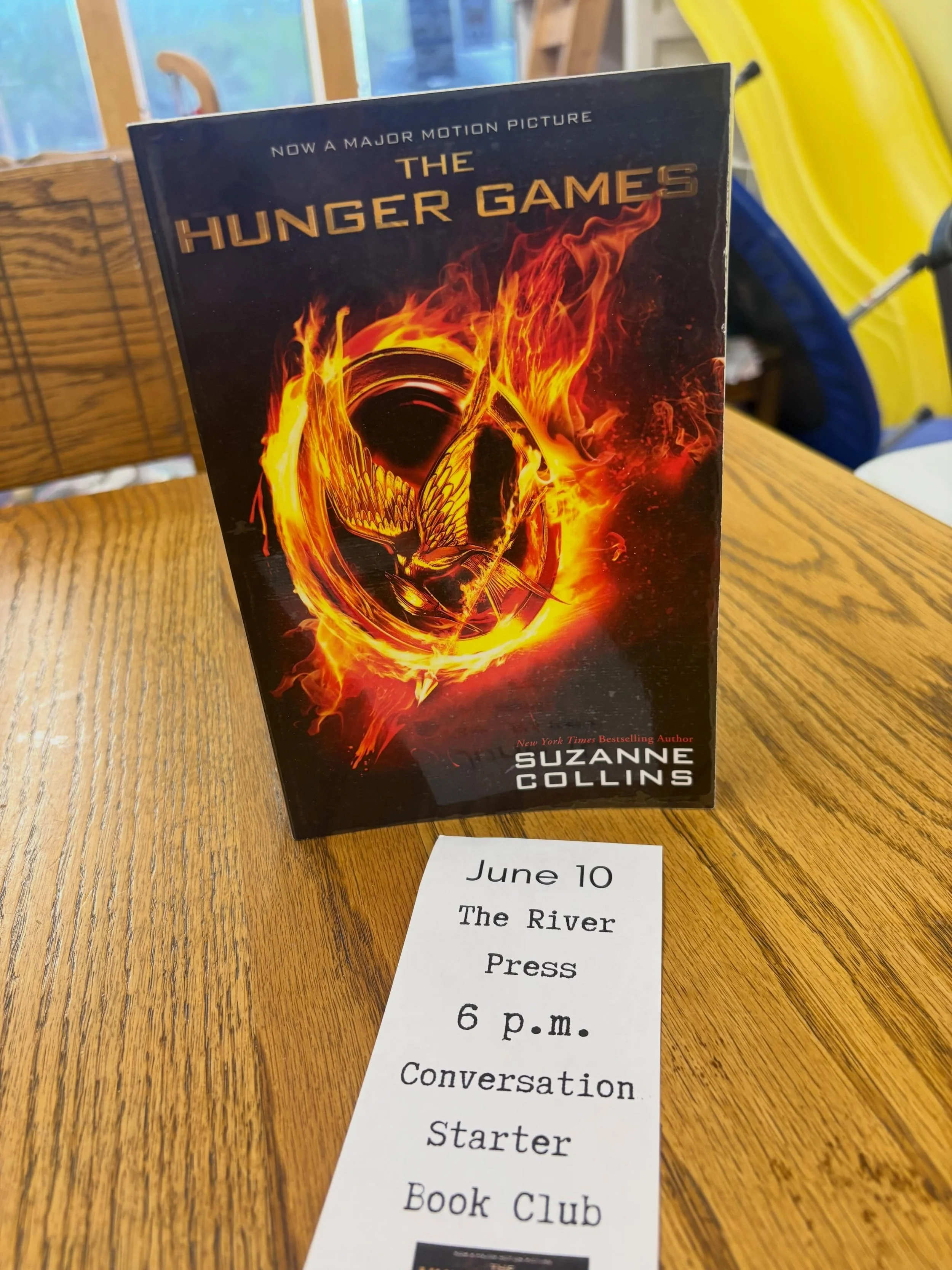 ~Wonder Wednesday~

Do you wonder what the next Conversation Starter Book Club selection is?

The Hunger Games!

Join the conversation on June 10th.

#wonderwednesday #conversationstarter #hungergames #bookclub #fortbentonlibrary