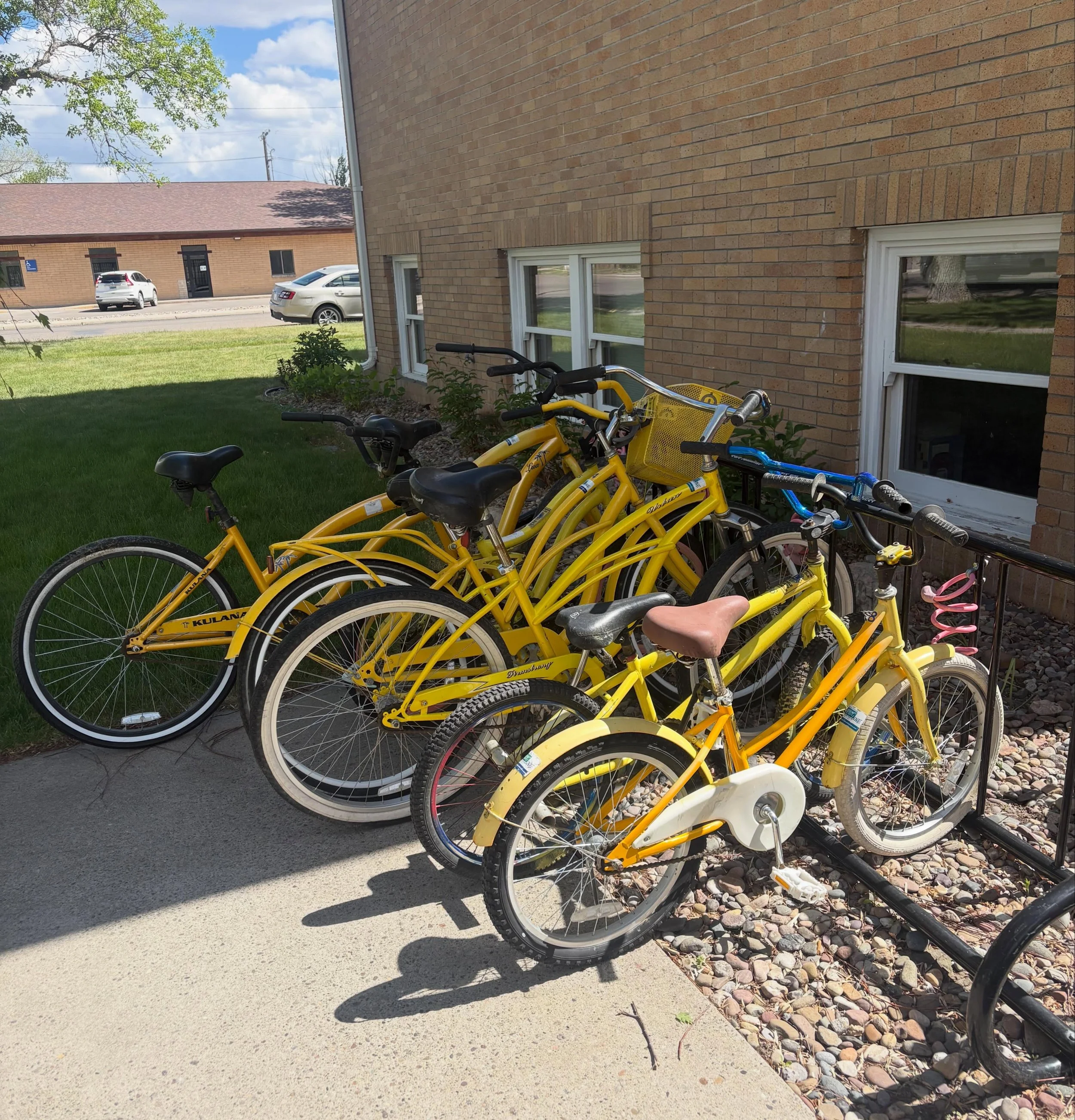 ~Today Is~

Today is the day the yellow bikes came back to the #fortbentonlibrary!

#todayis #yellowbikes #optoutside #fortbentonmontana