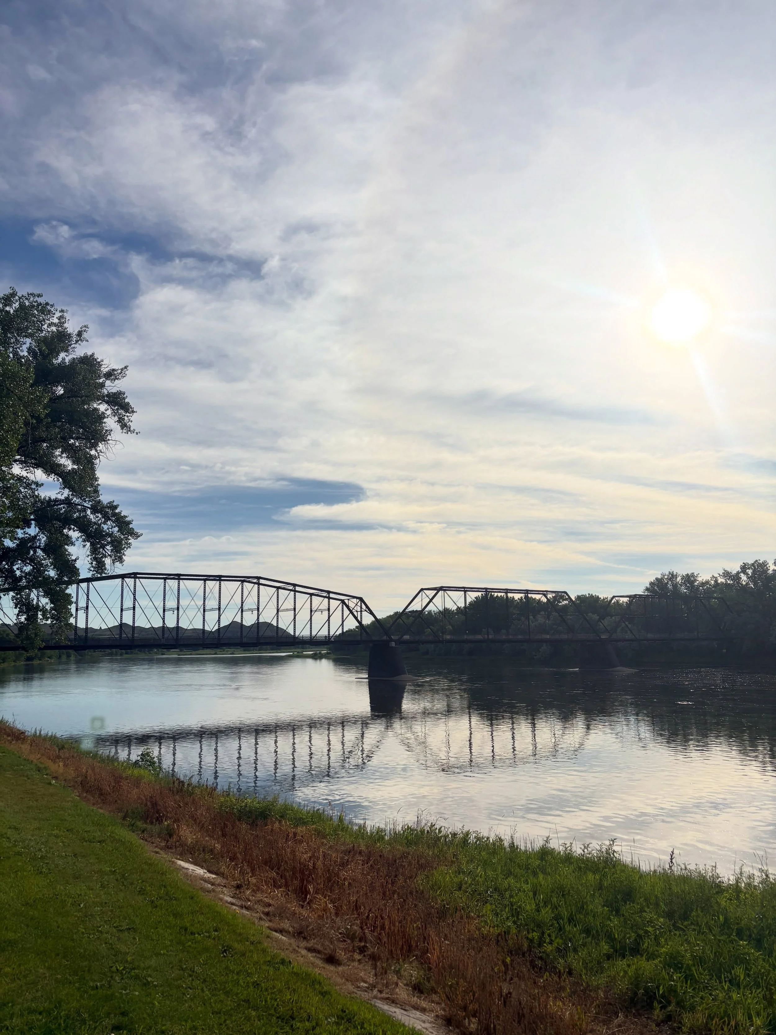 ~Fort Benton Friday~

POV: Morning commute

#fortbentonfriday #lovewhereyoulive #fortbentonlibrary #fortbentonmontana #visitfortbenton