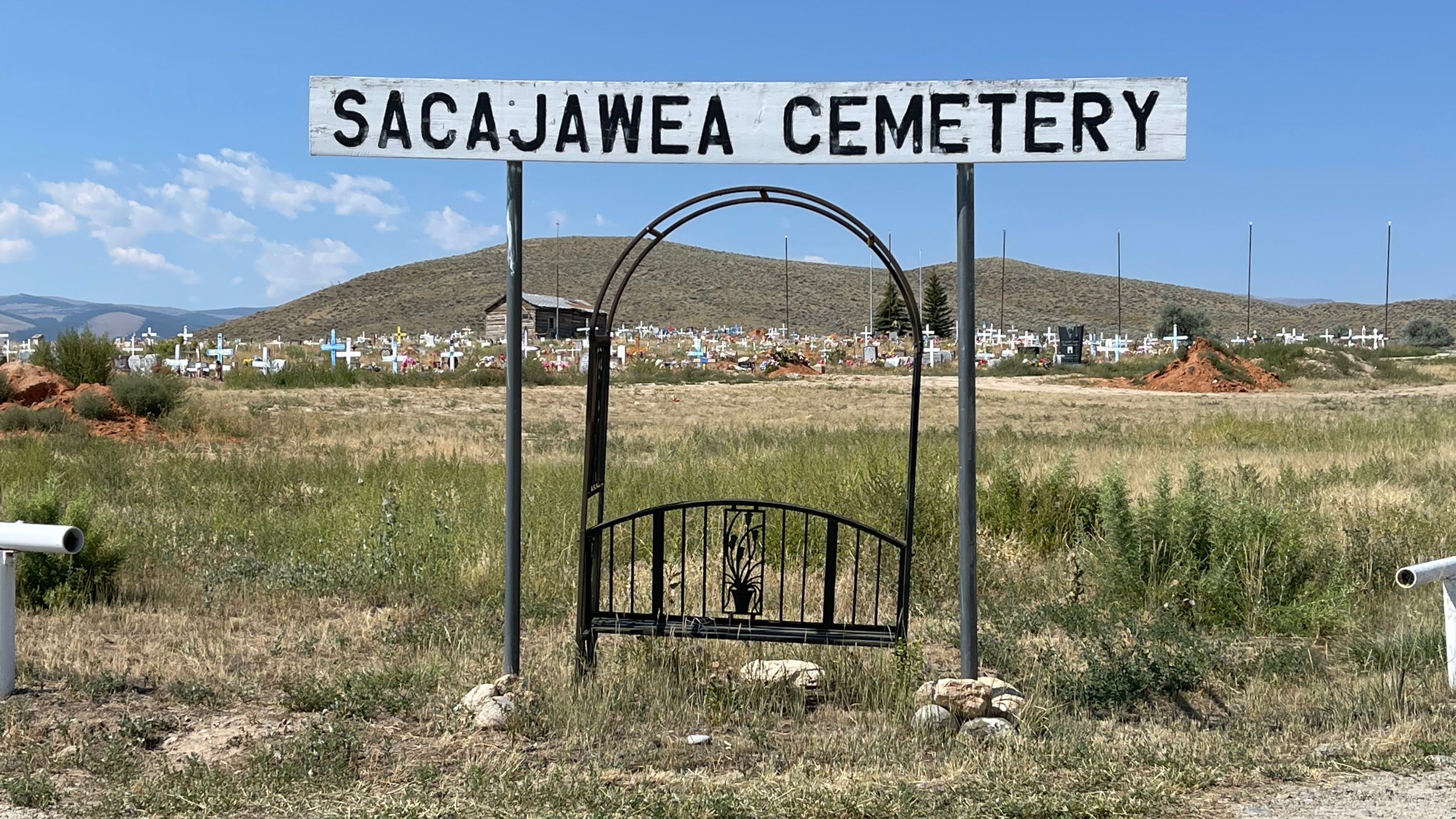 Sacajawea Cemetery Sign