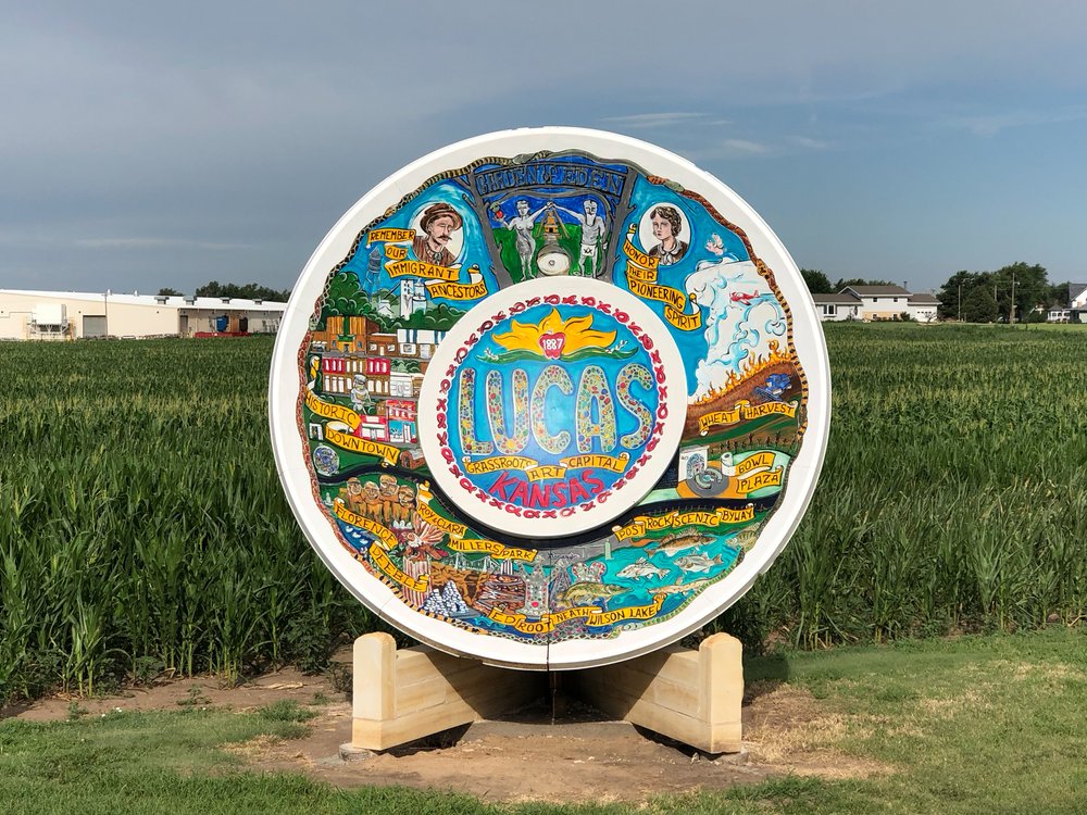 KS - Lucas - Folk Art - Giant Souvenir Plate-Jun-2018-15628.jpg