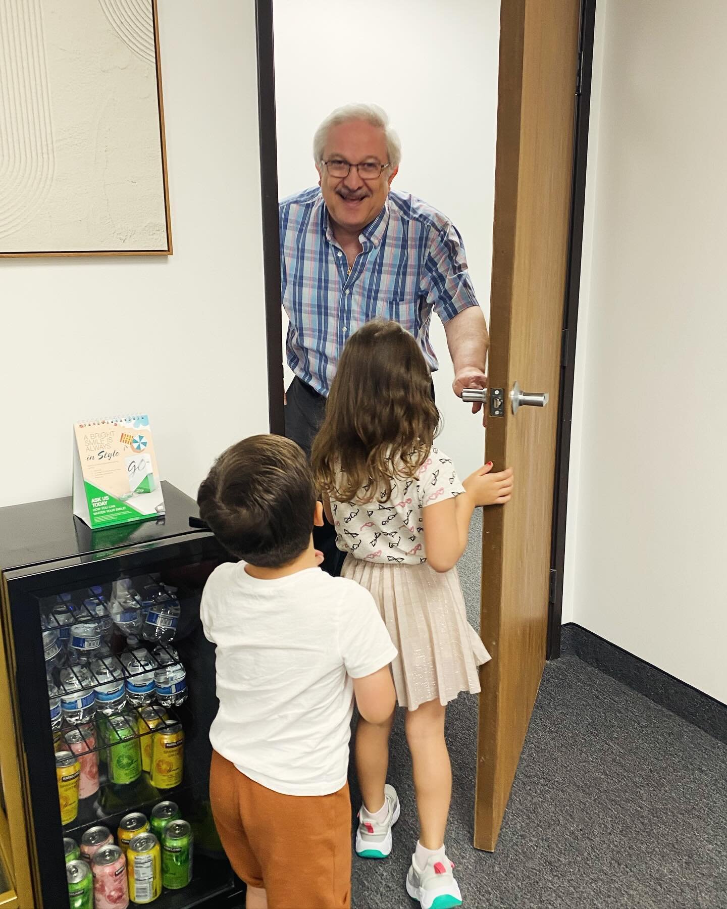 Sometimes our VIP patients get a VIP greeter! 😉

My niece Corina and nephew Jude had their #dentalcheckup and cleanings before school started last month and brought a lot of energy to our office! 

All smiles on the way out after a fun afternoon at 