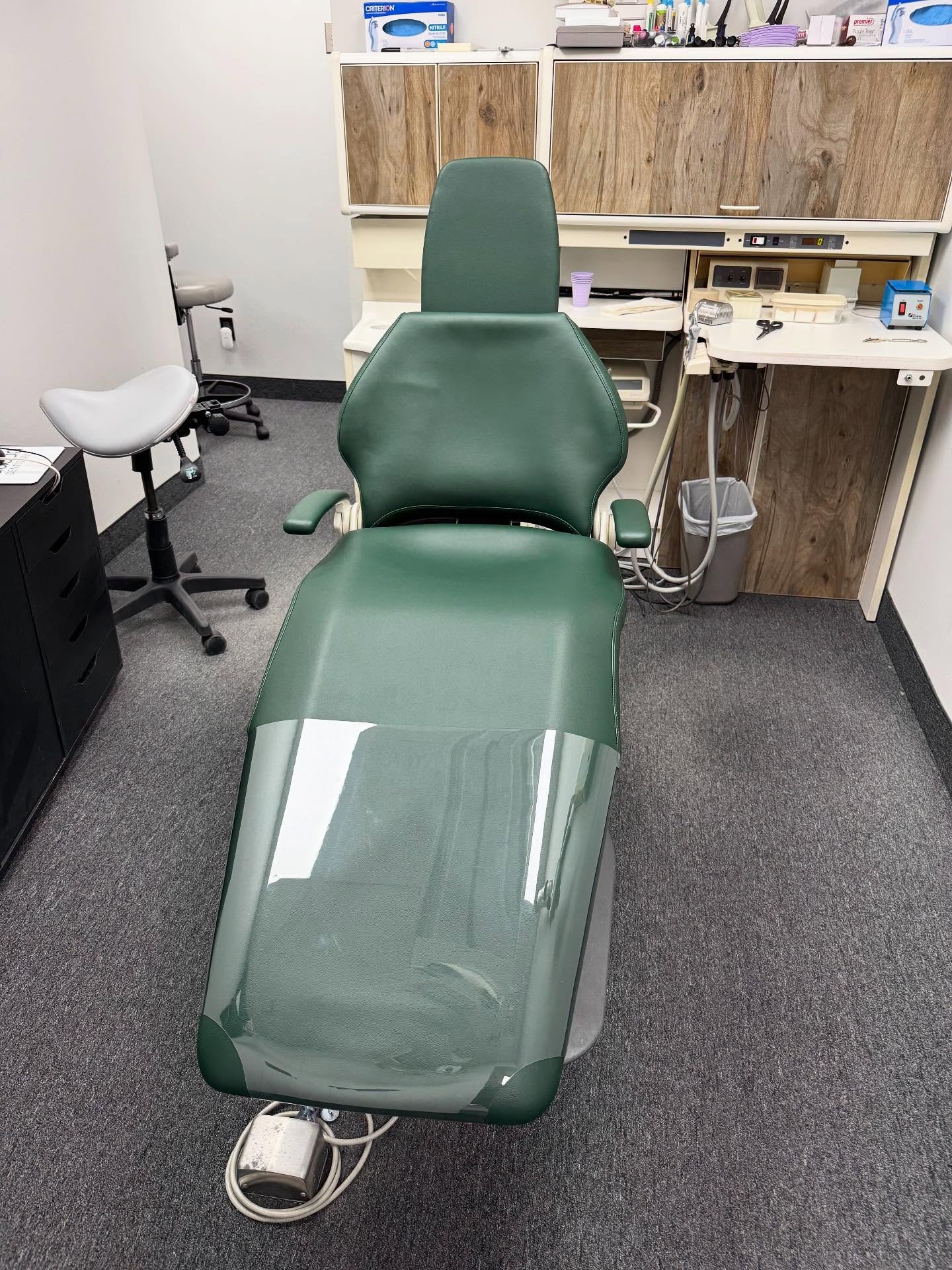 So happy with our reupholstered dental chairs! It was nice to renew our equipment this summer as we help our patients renew their smiles 😃

A big thank you to Danny at @totaldentalrepair for providing a rare and quality service! For our dental peers