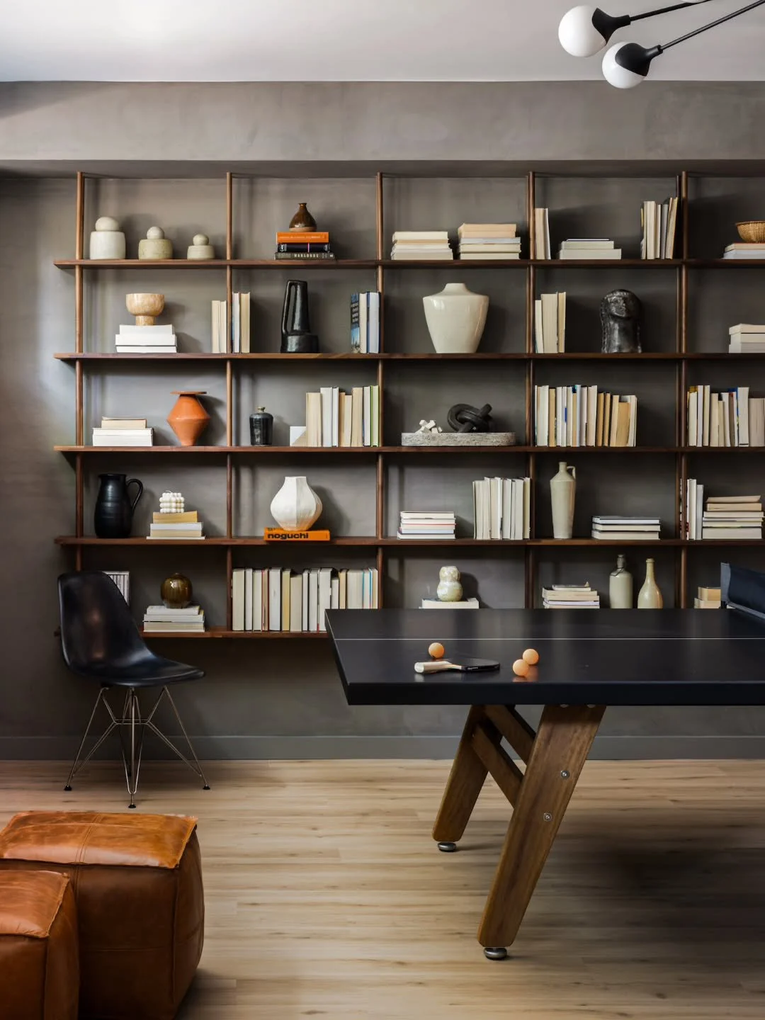 Here's to Friday and a fun weekend.  Captured for @lorlastudio. As seen in @homeanddesigndc. @ad_italia. Styling by @courtneyfavini
.
.
.
#interior #interiorsphotographer #architecturalphotographer #interiordesigner #dcphotographer #nyphotographer #e