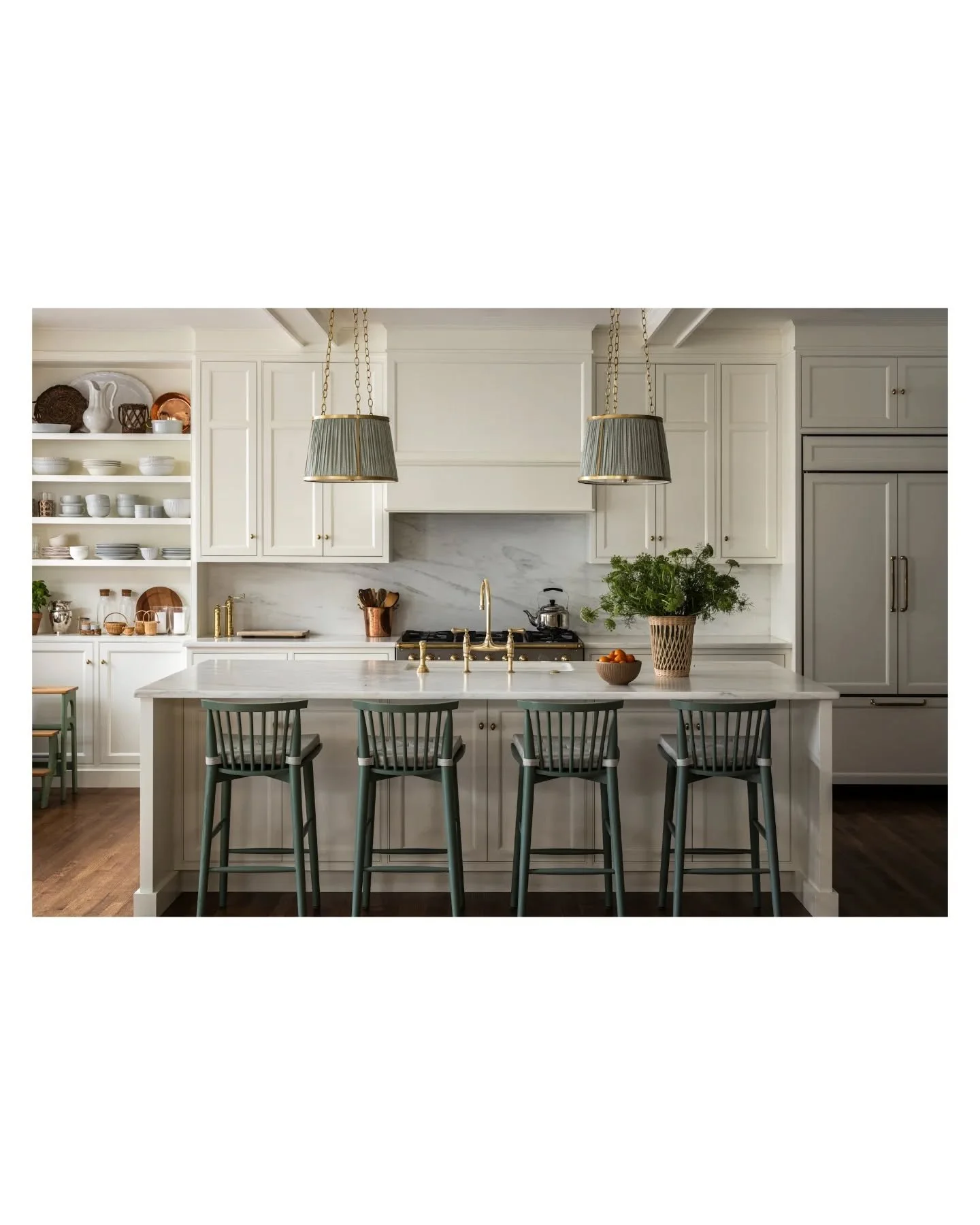 Enjoying a quiet and reflective Sunday morning. Kitchen and breakfast nook captured for @kategieseid and @hilltop_builders.
.
.
#interiordesign #interiorsphotographer #kitchendesigner #dcphotographer #lovemyjob