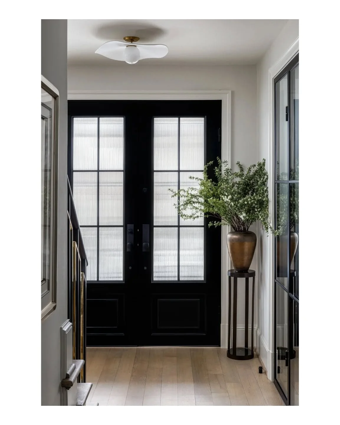 How would you feel walking into this space every day? Beautiful foyer captured for @jla_designs. Styling by @kristihunter.
.
.
#interiorsphotographer #architecturalphotographer #dcphotographer #nyphotographer #interiordesign