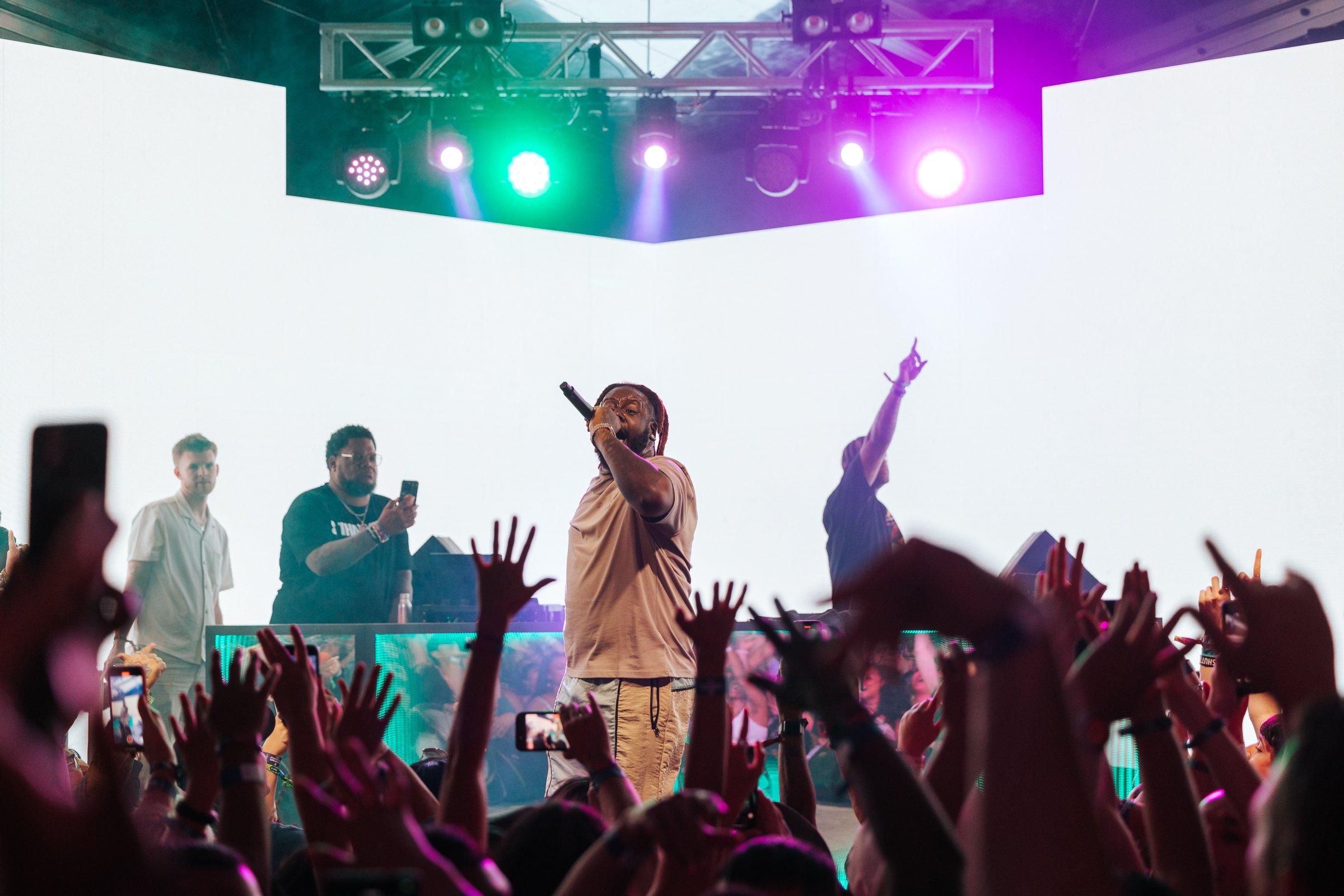 Coachella24_Rodriguez_HENEKIEN-75.jpg